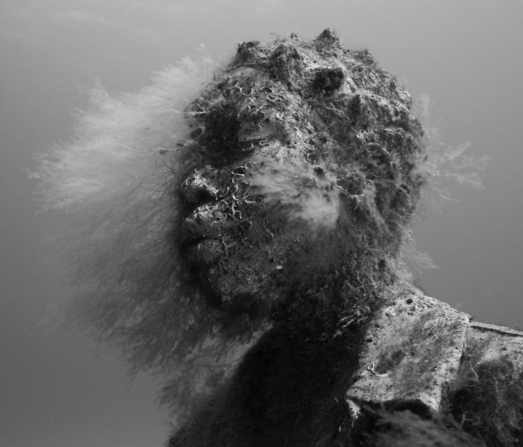 Underwater sculpture by Jason deCaires Taylor r/creepy