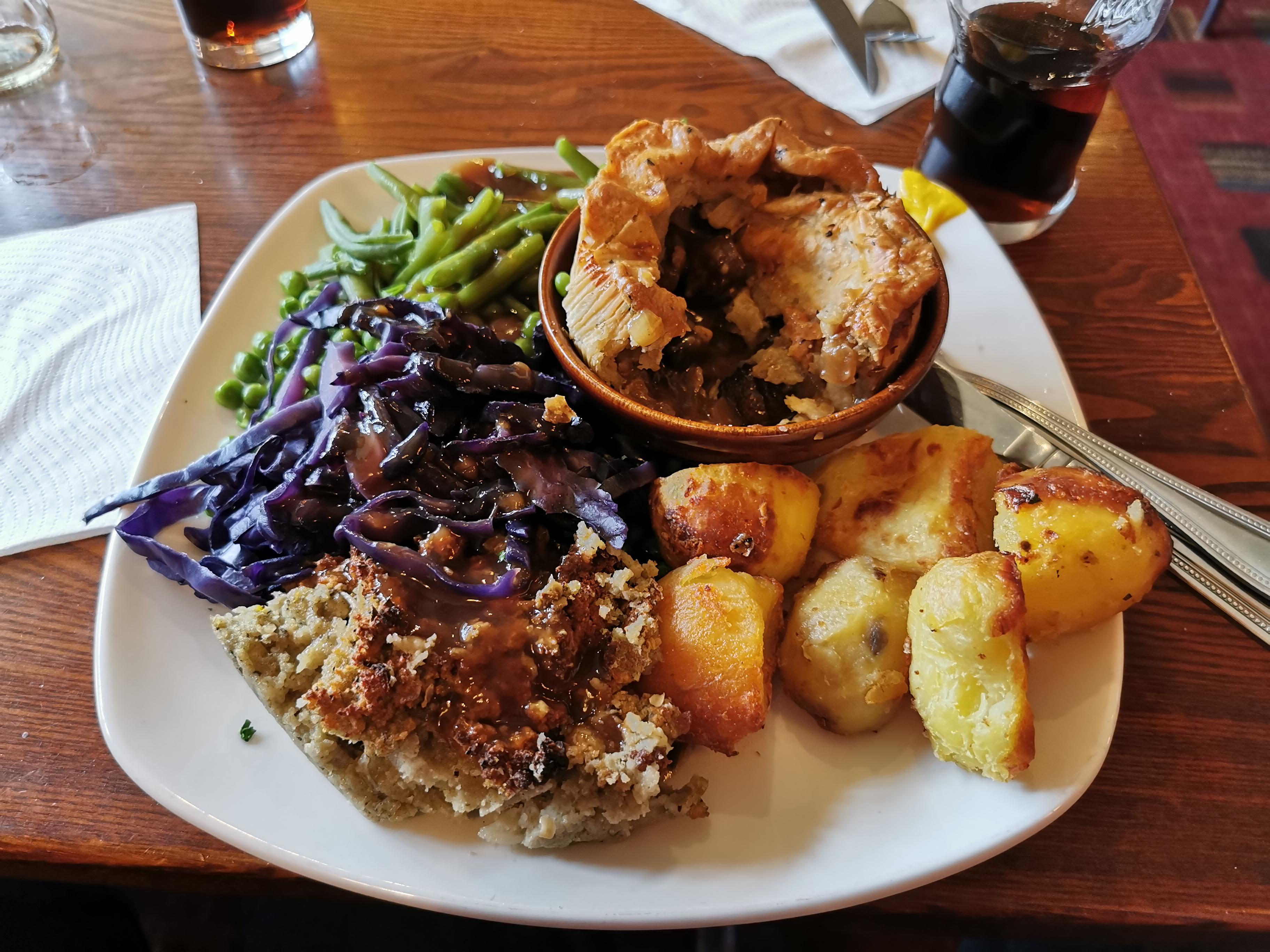Vegan mshroom pie from Toby Carvery today, it was goooood. r/veganuk