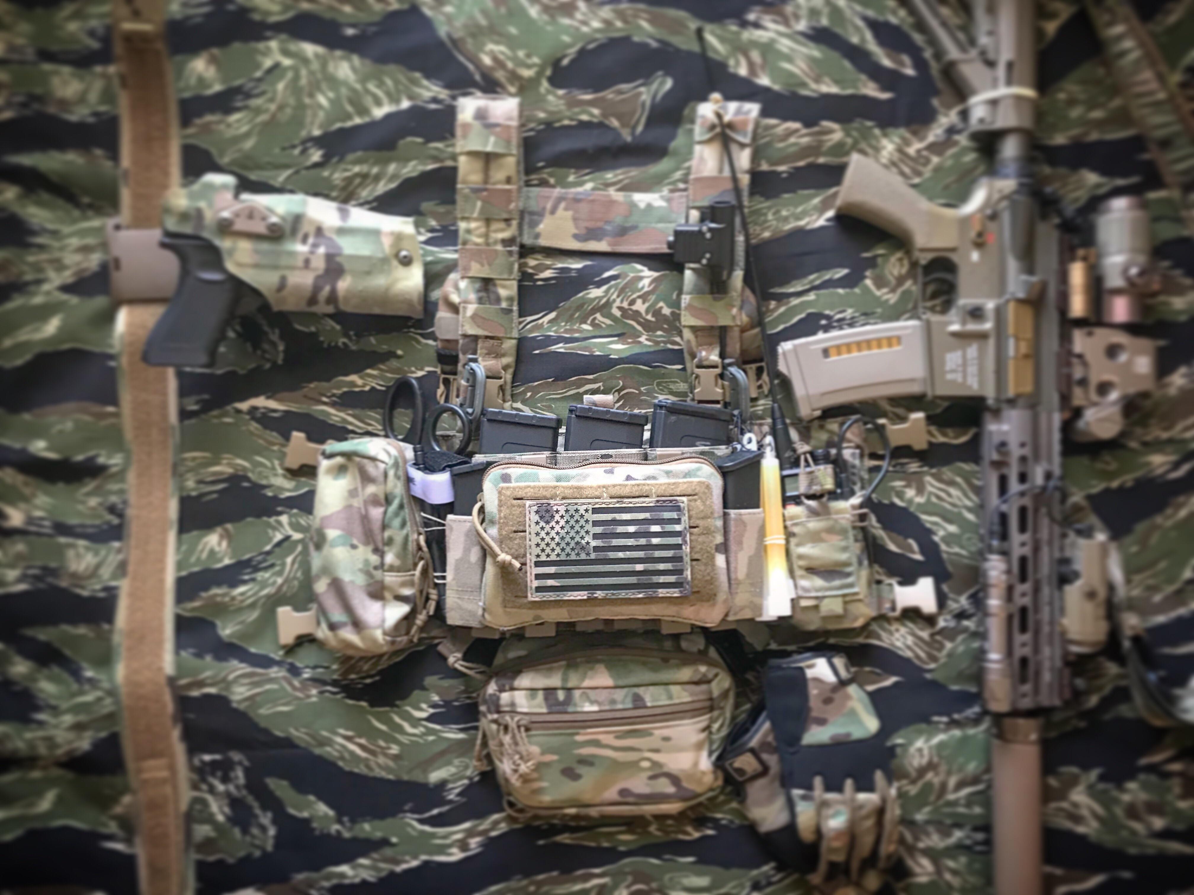 A custom chest rig I put together a while back. r/airsoft