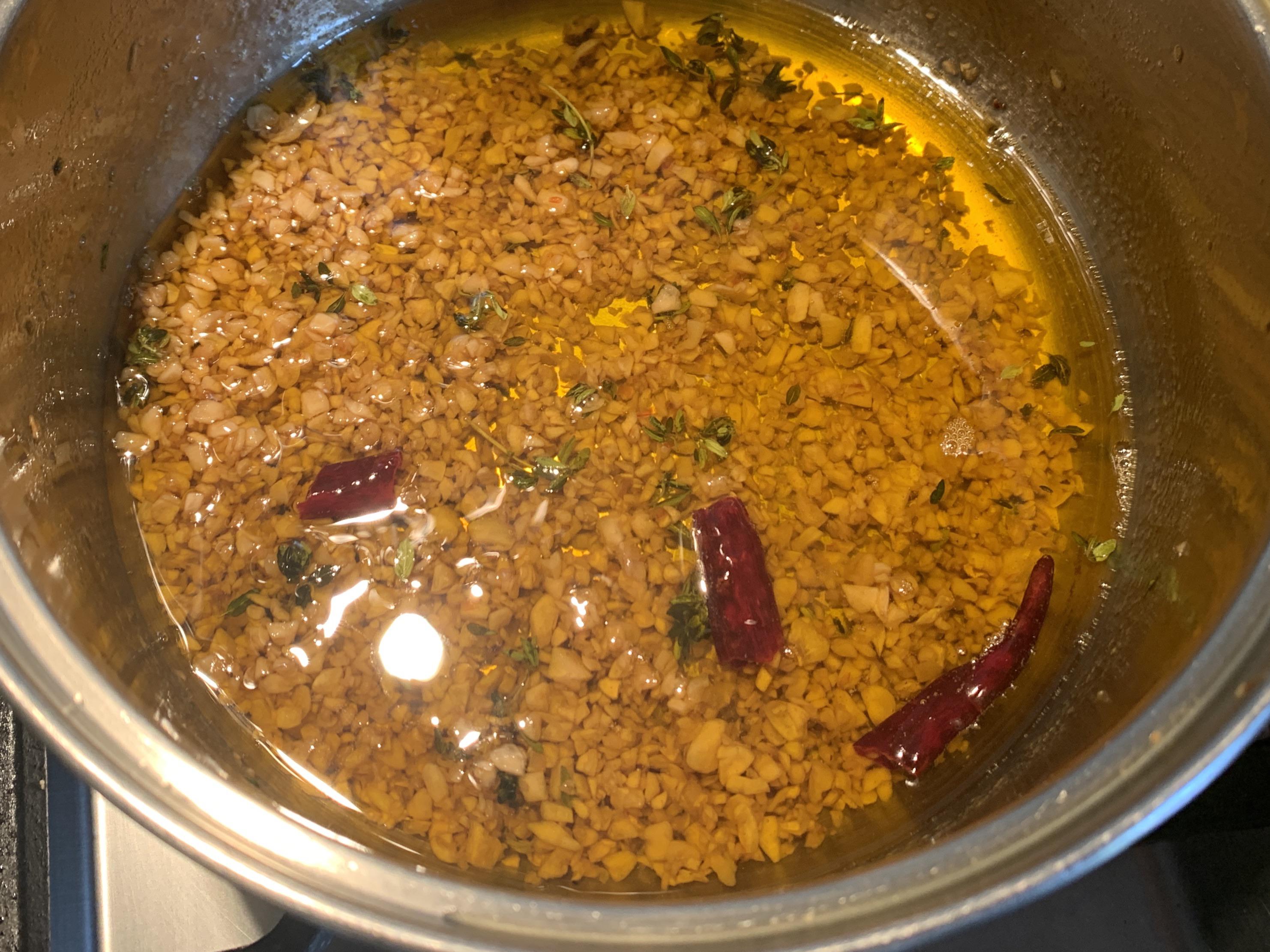 Mojo de ajo (Mexican garlic sauce made with 3 heads of garlic, fresh thyme, chilli de arbol and