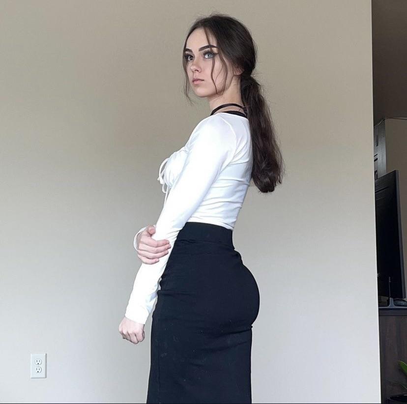 [F4M] [F4F] Looking to fulfill your darkest desires! Specifically