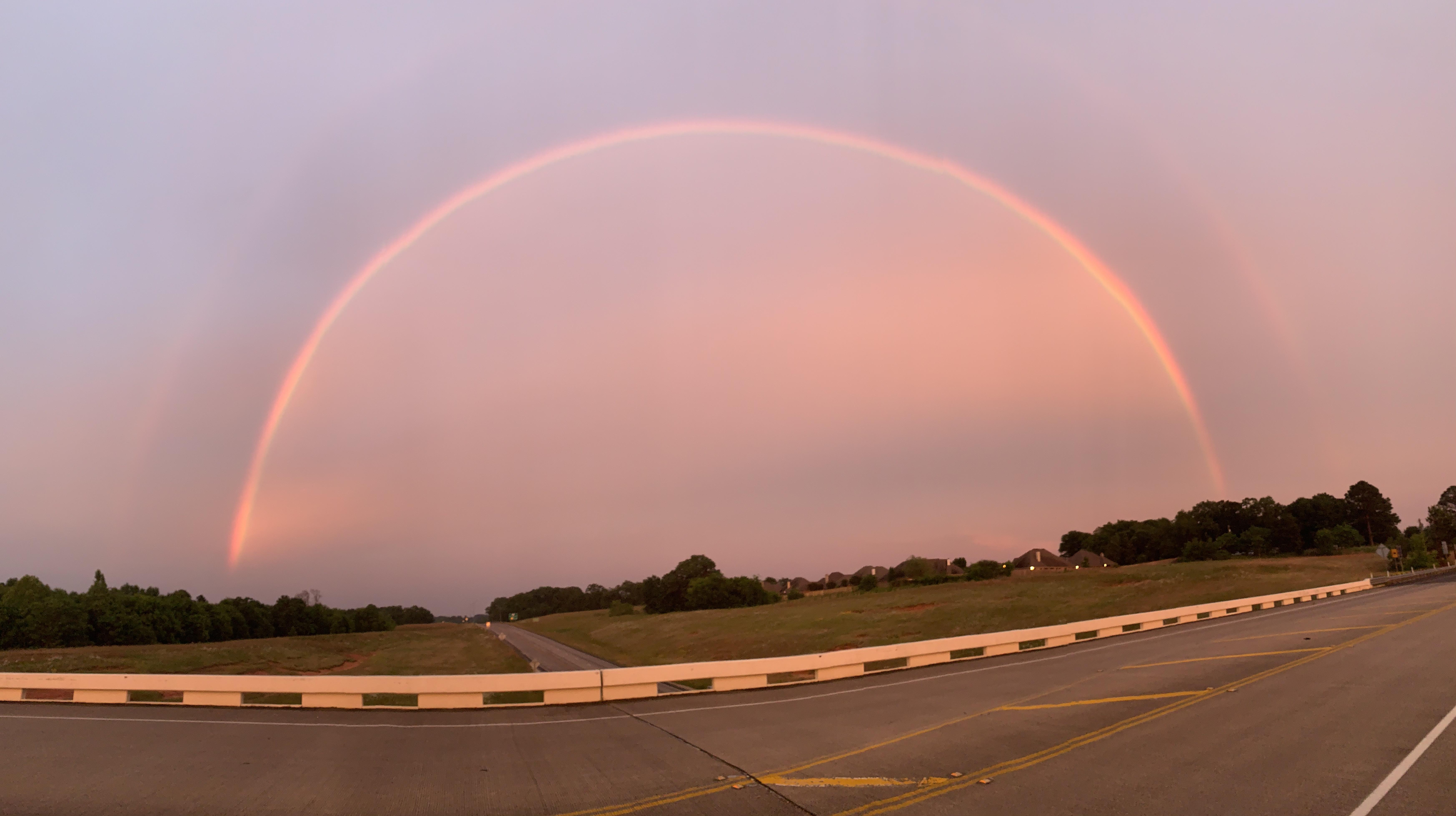 🔥 This Rainbow in Tx r/NatureIsFuckingLit