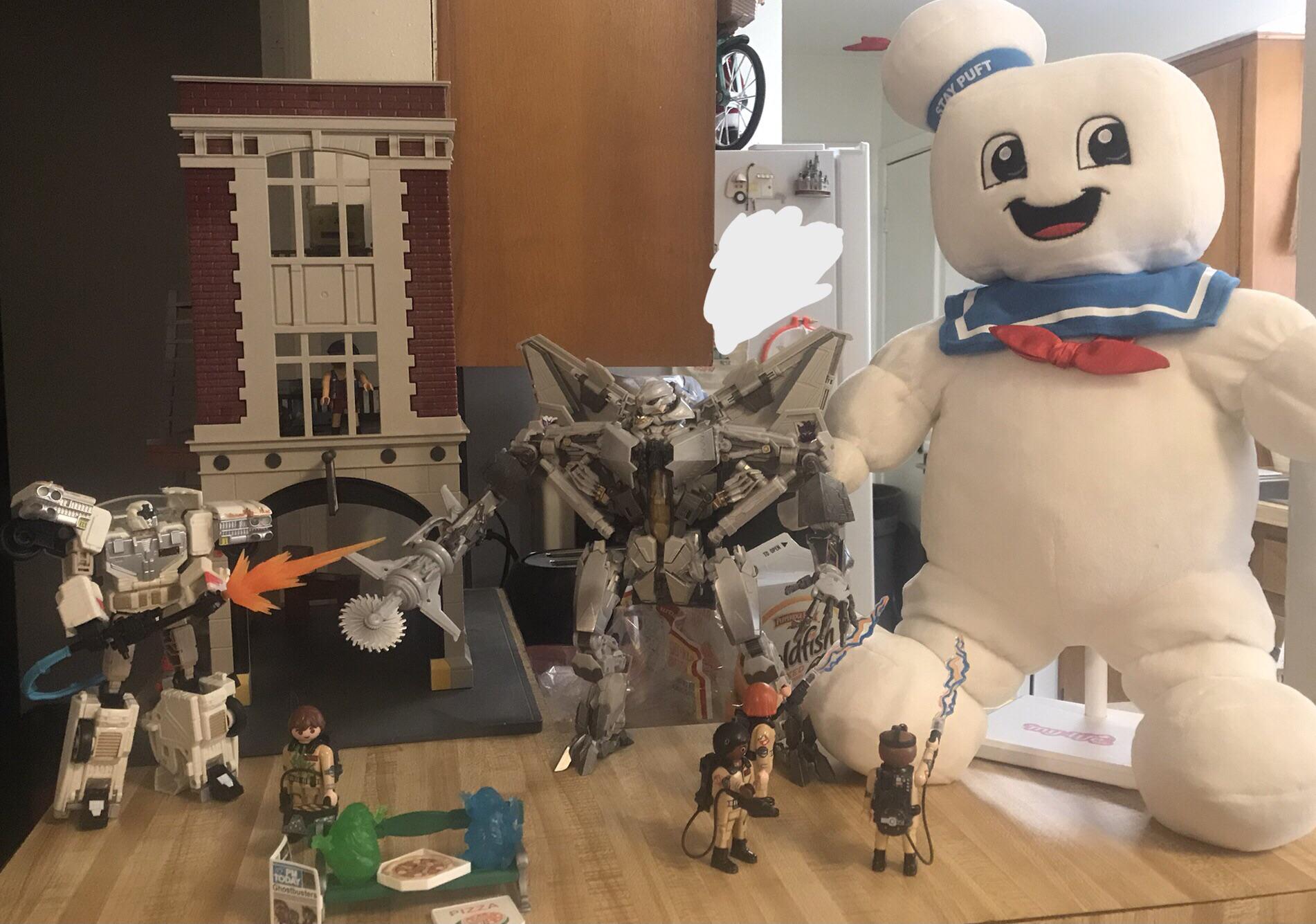 Talking hearse and 5 New Yorkers vs a Dorito chip and The Michelin Man