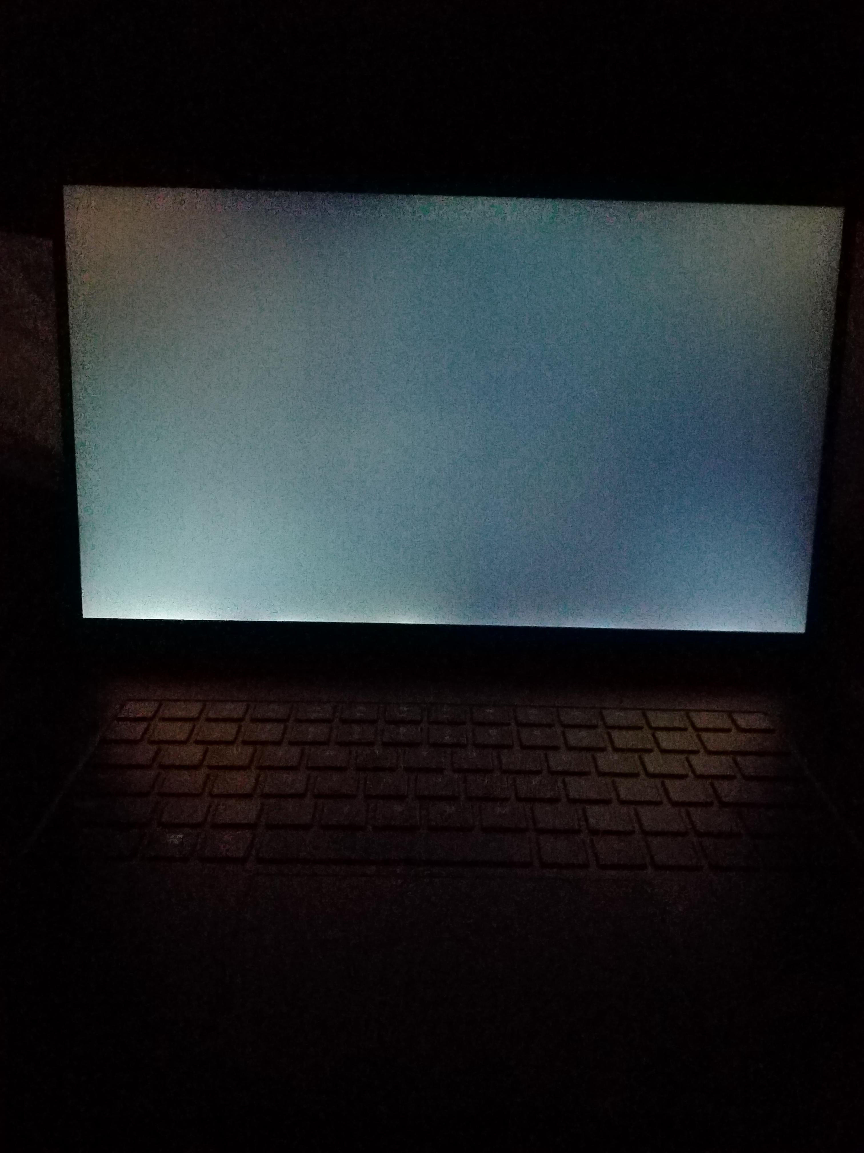 Is this consider light bleed ? Razer Blade 15. : r/razer
