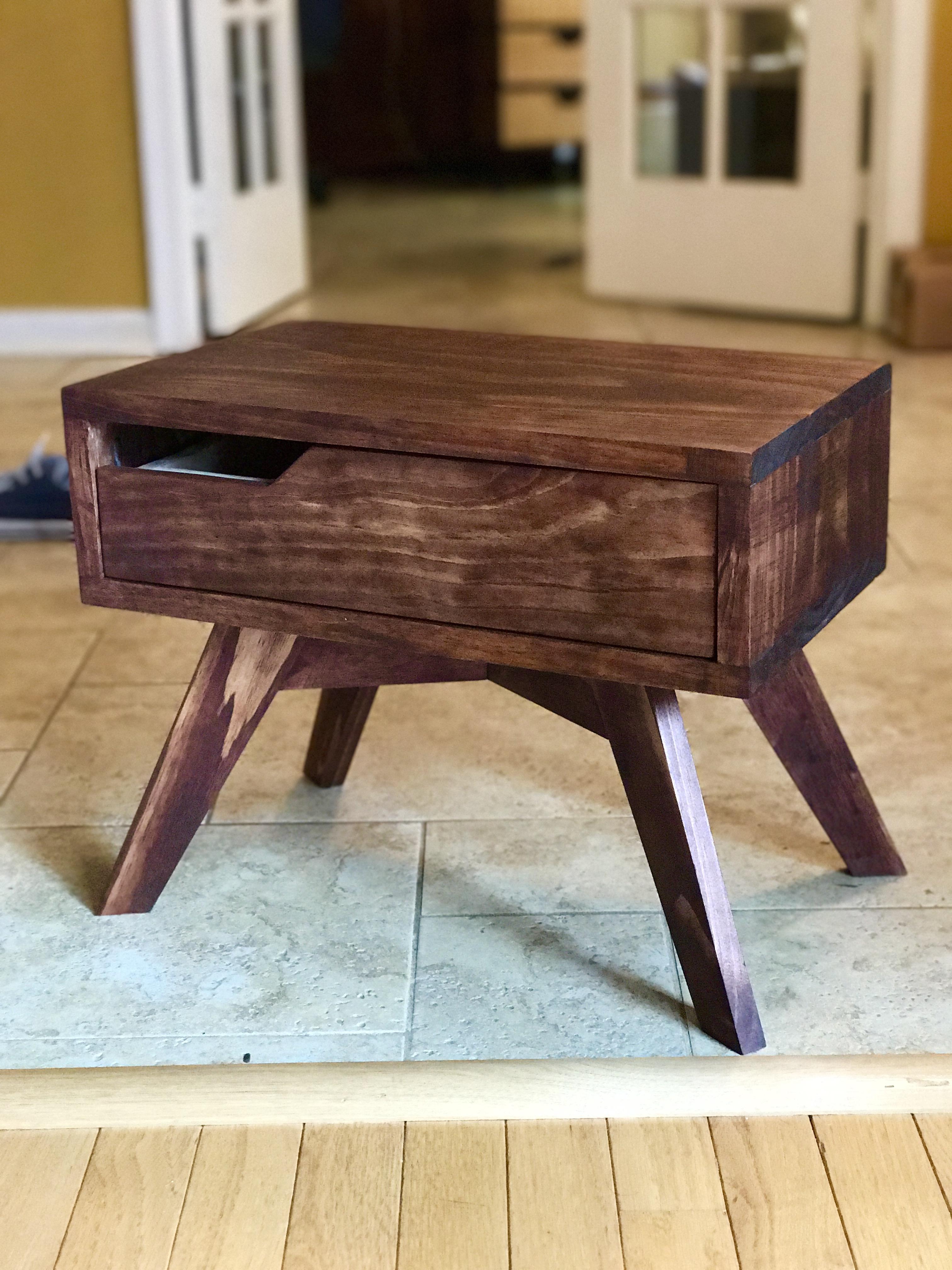 First Project Mid Century Nightstand, still lots to learn r/woodworking