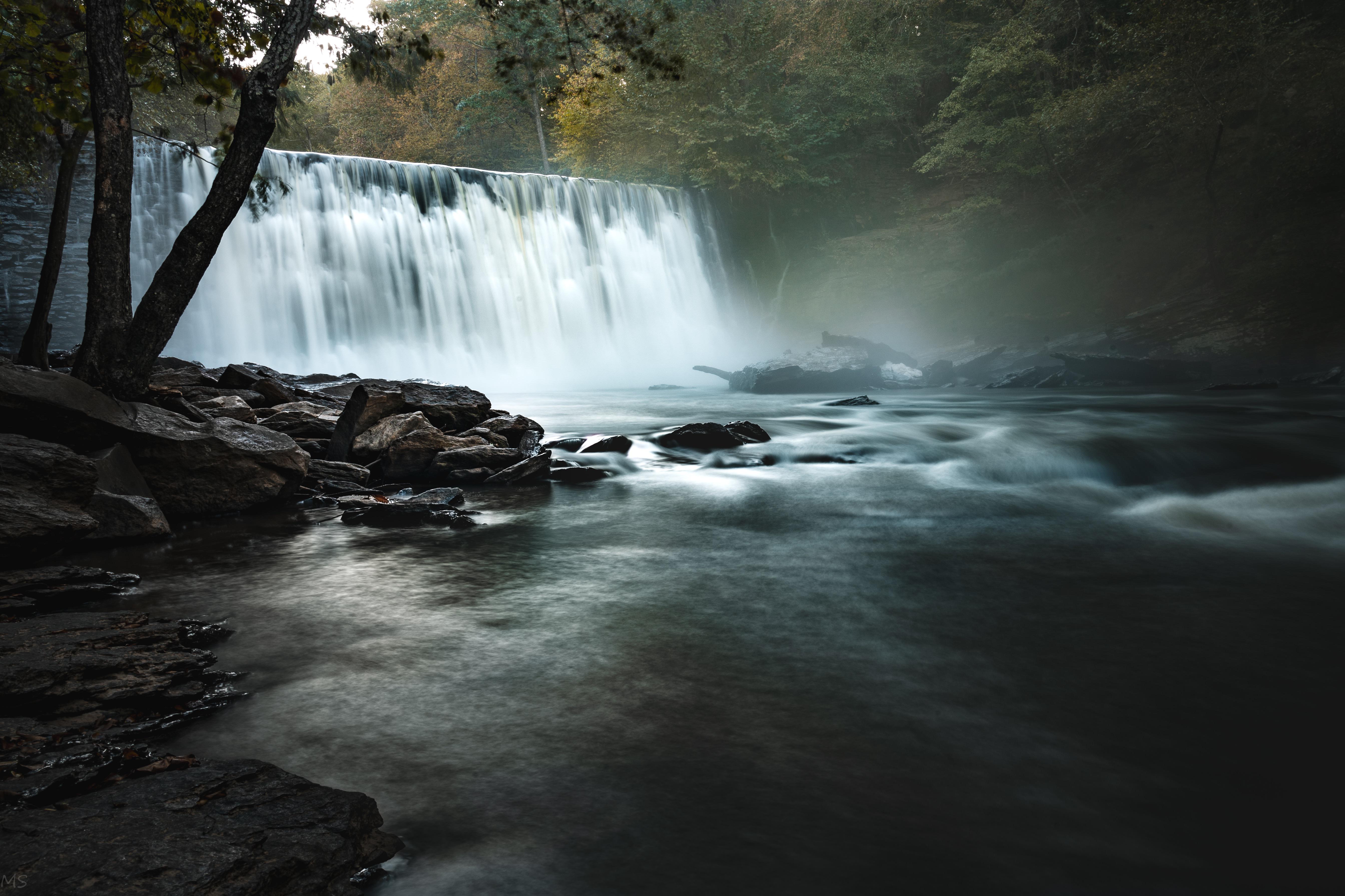 Vickery Creek Falls at Roswell Mill, GA [OC] [5375x3583] r/ExposurePorn