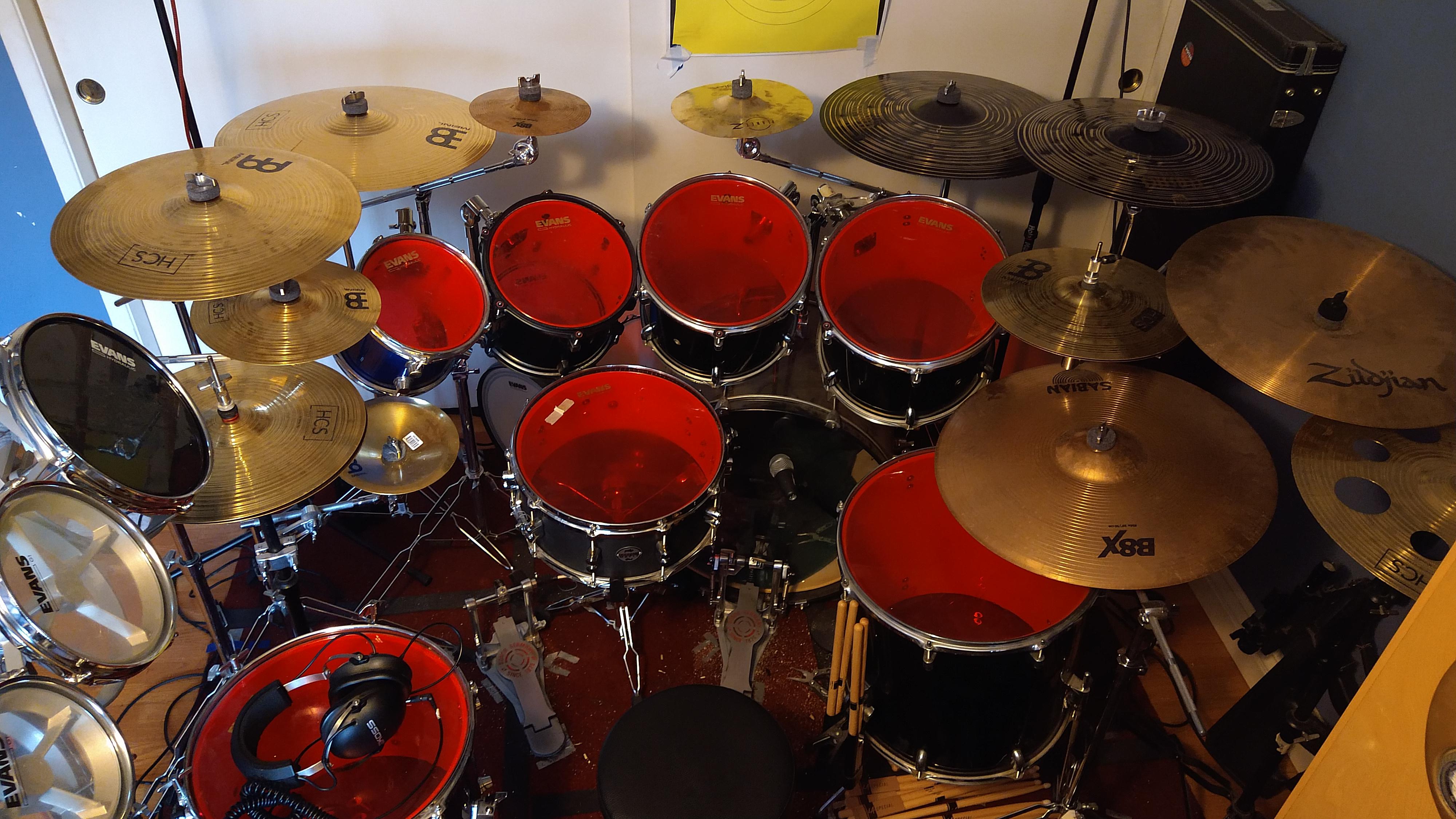 My pawn shop kit has grown into a thing of beauty r/drums