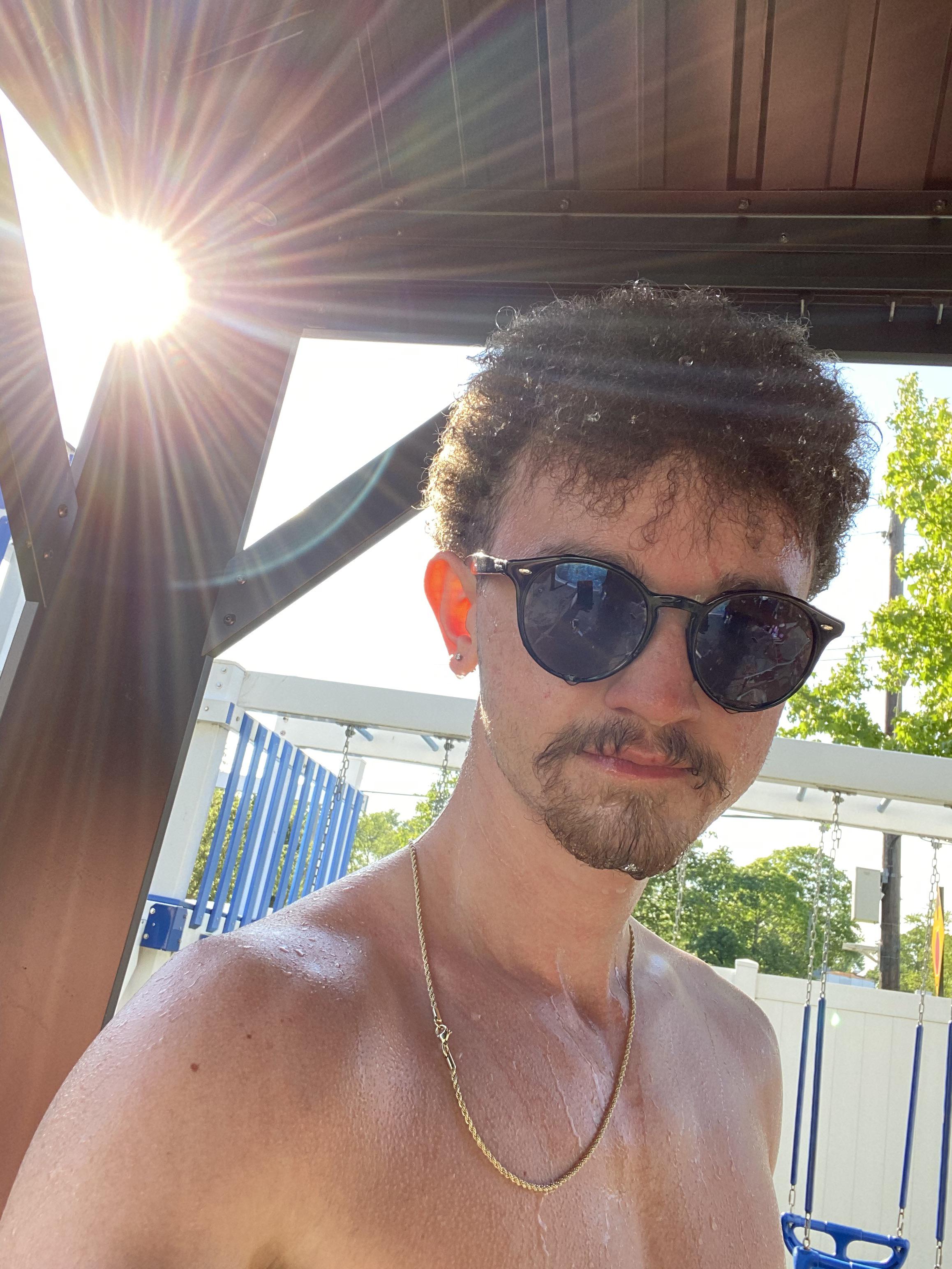 Should I dye my hair? r/curlyhair