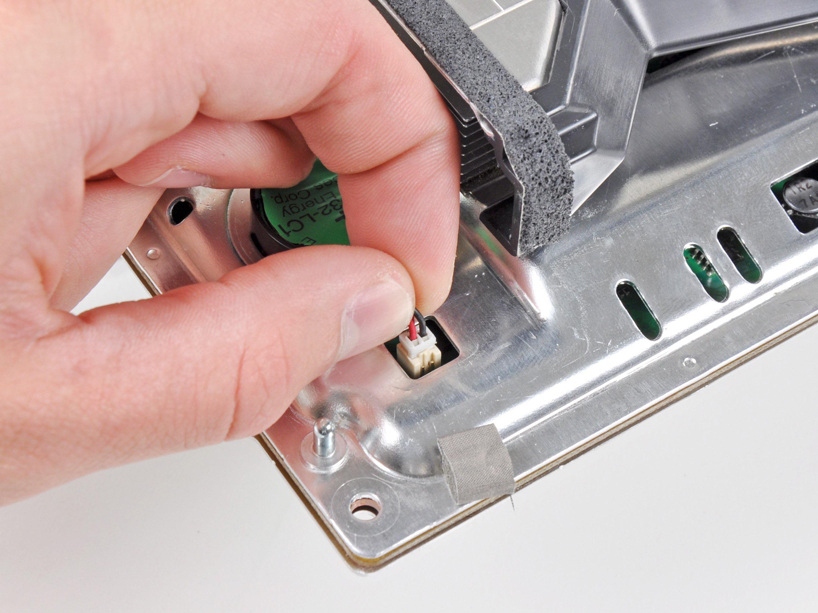 PRAM Battery Removal Question I accidentally pulled out the entire