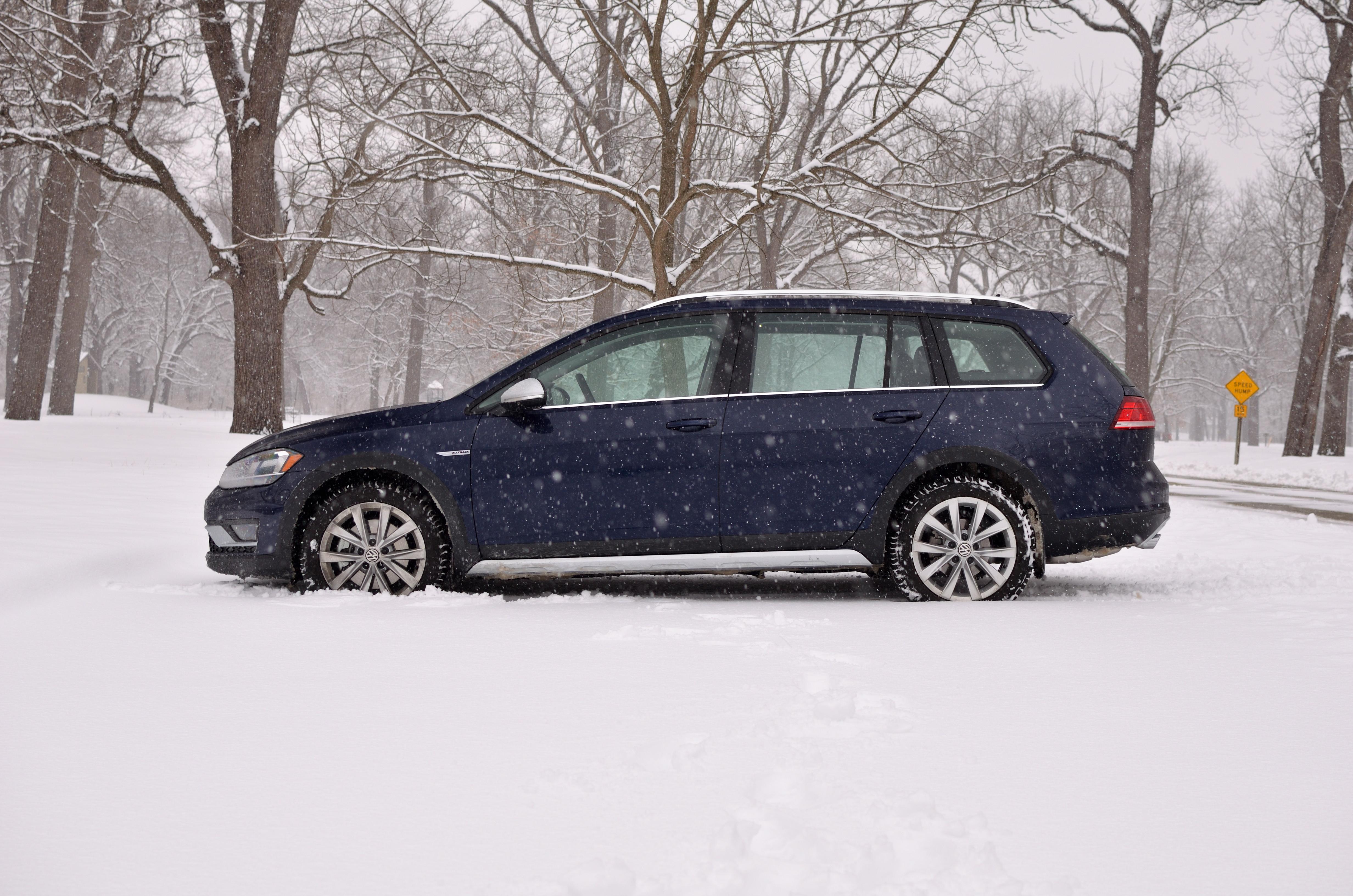 My first VW on its first snow day! 2018 Golf Alltrack r/Volkswagen