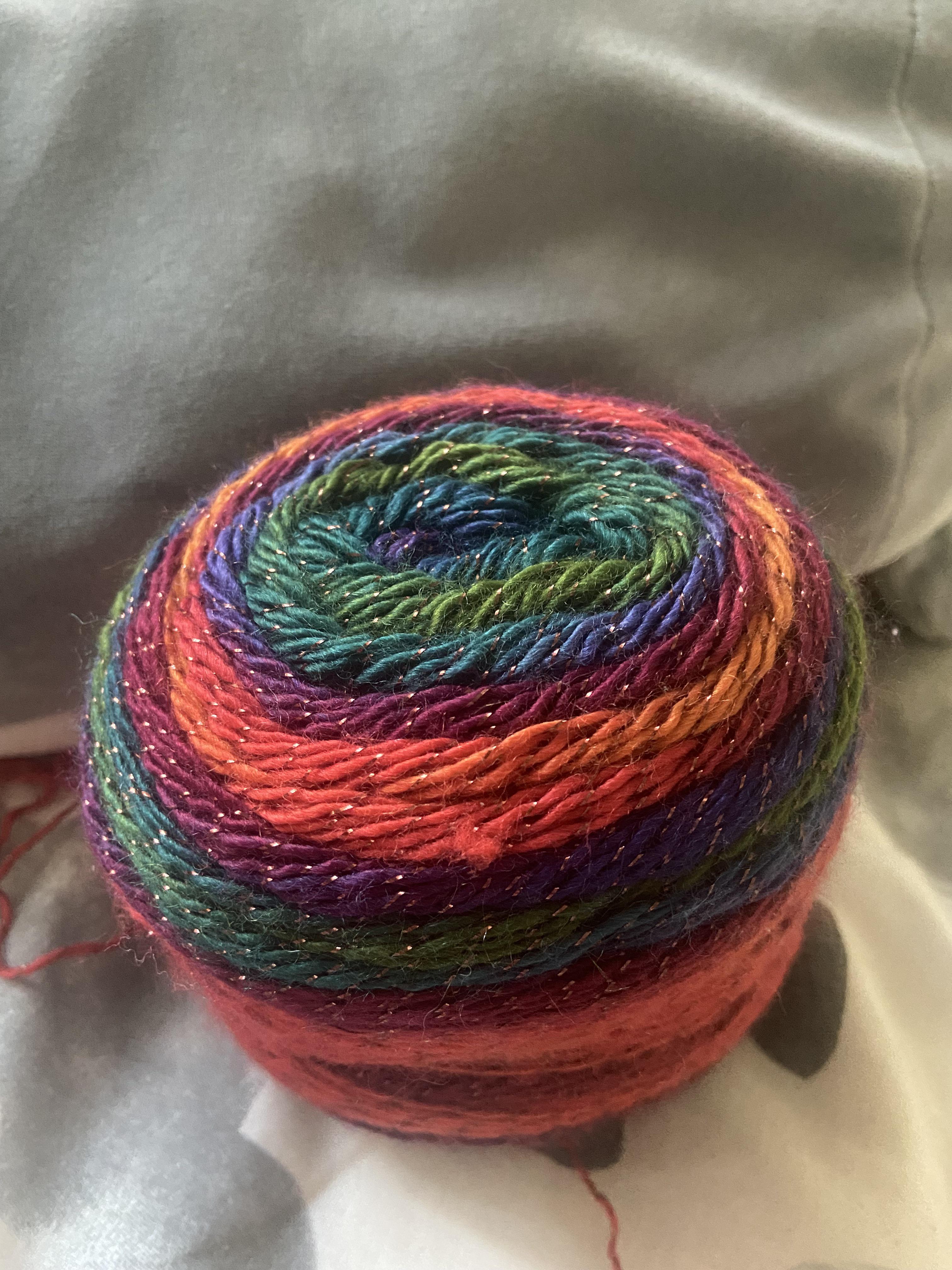 What to make with this? I only have 1 skein and it’s quite thin. It’s