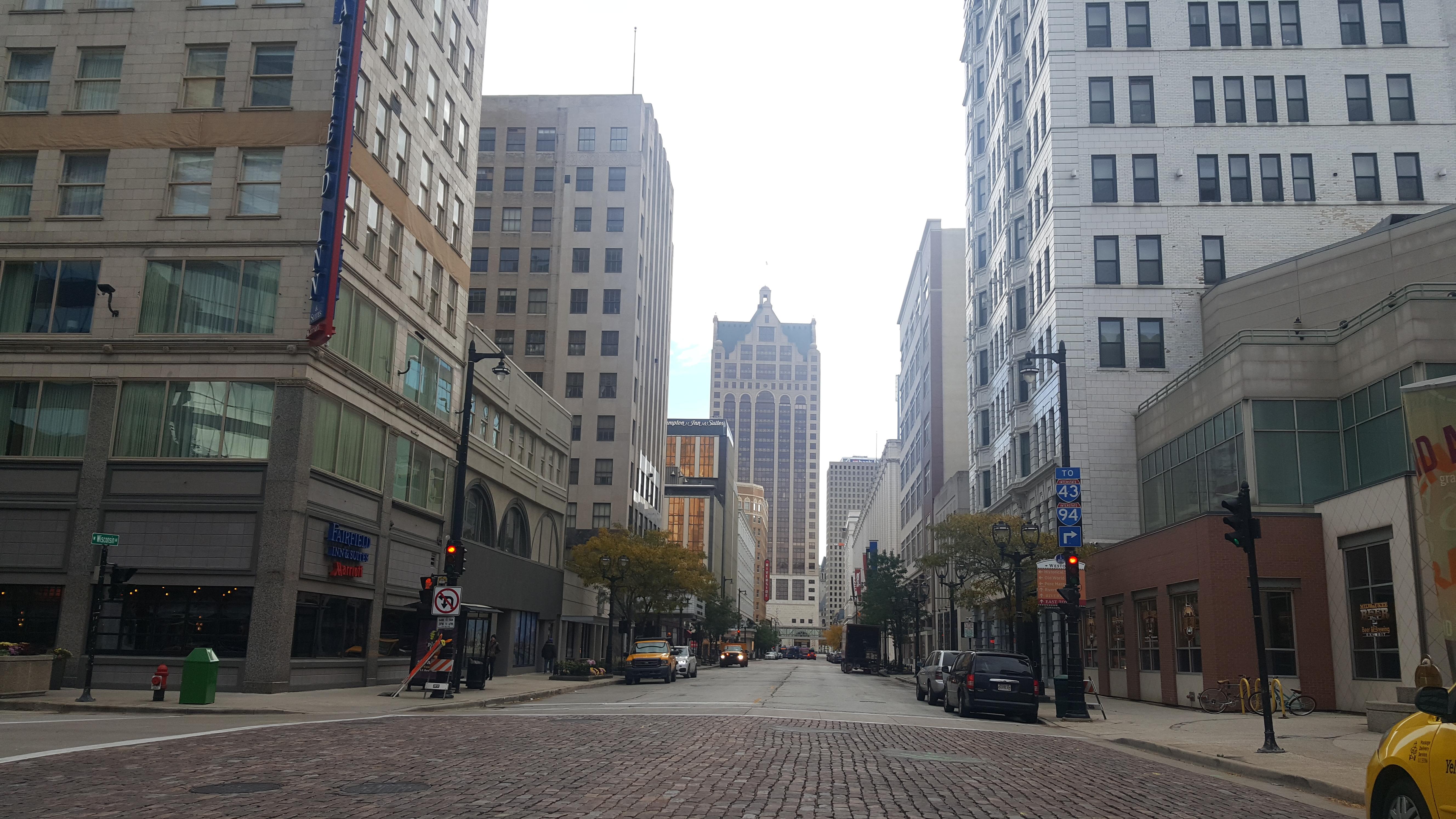 Outside of Grand Ave Mall on Wisconsin Ave r/milwaukee