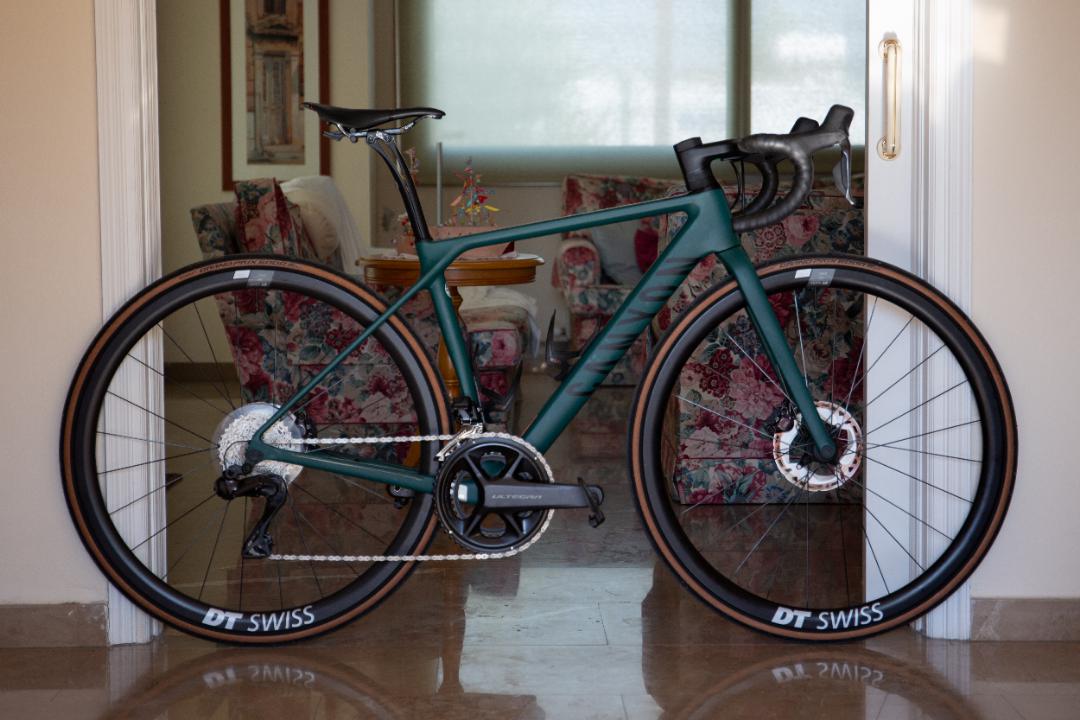 NBD. Endurace CF SL 8 Aero r/CanyonBikes