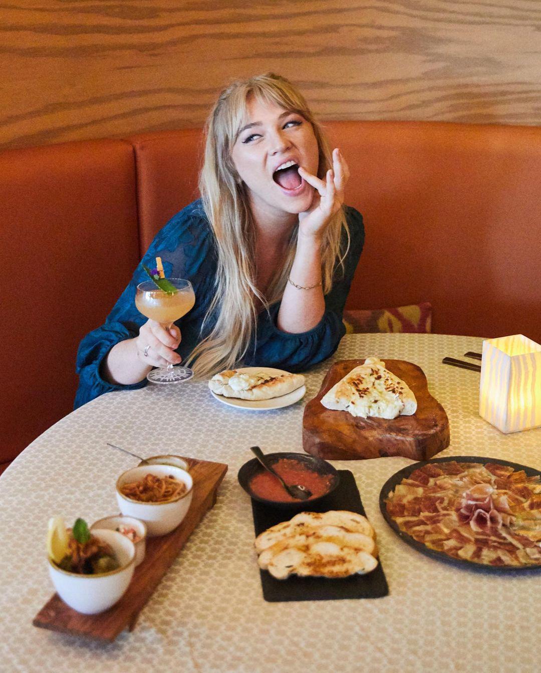 AlixTraeger r/AlixTraeger1