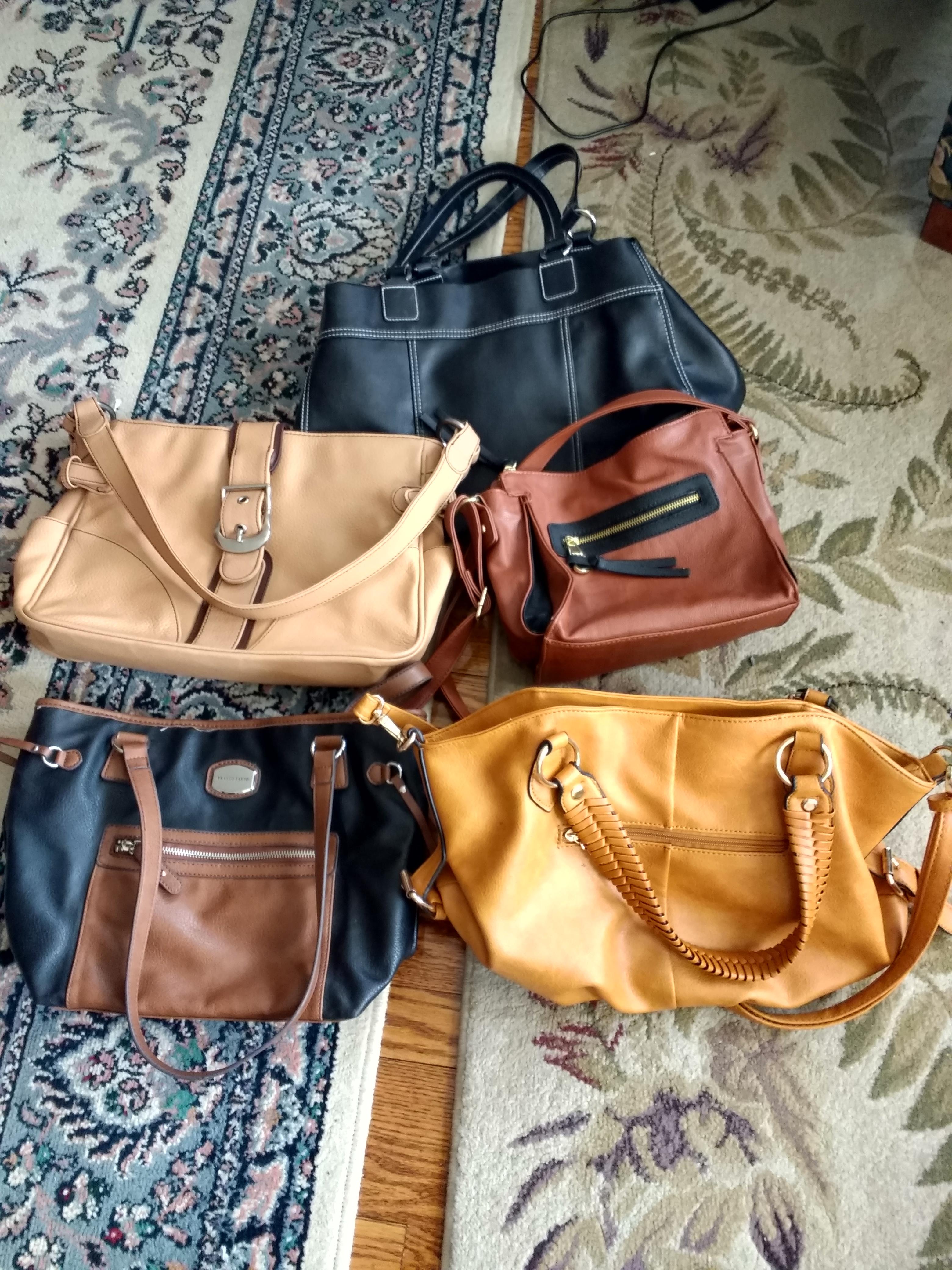 400+ of designer purses for 30! r/ThriftStoreHauls