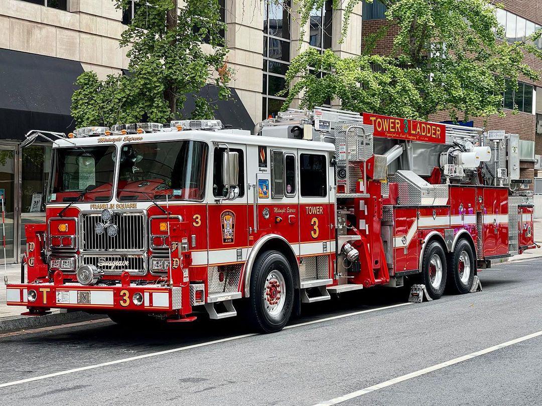 Washington DC fire and ems tower 3 seagrave capitol FireTrucks