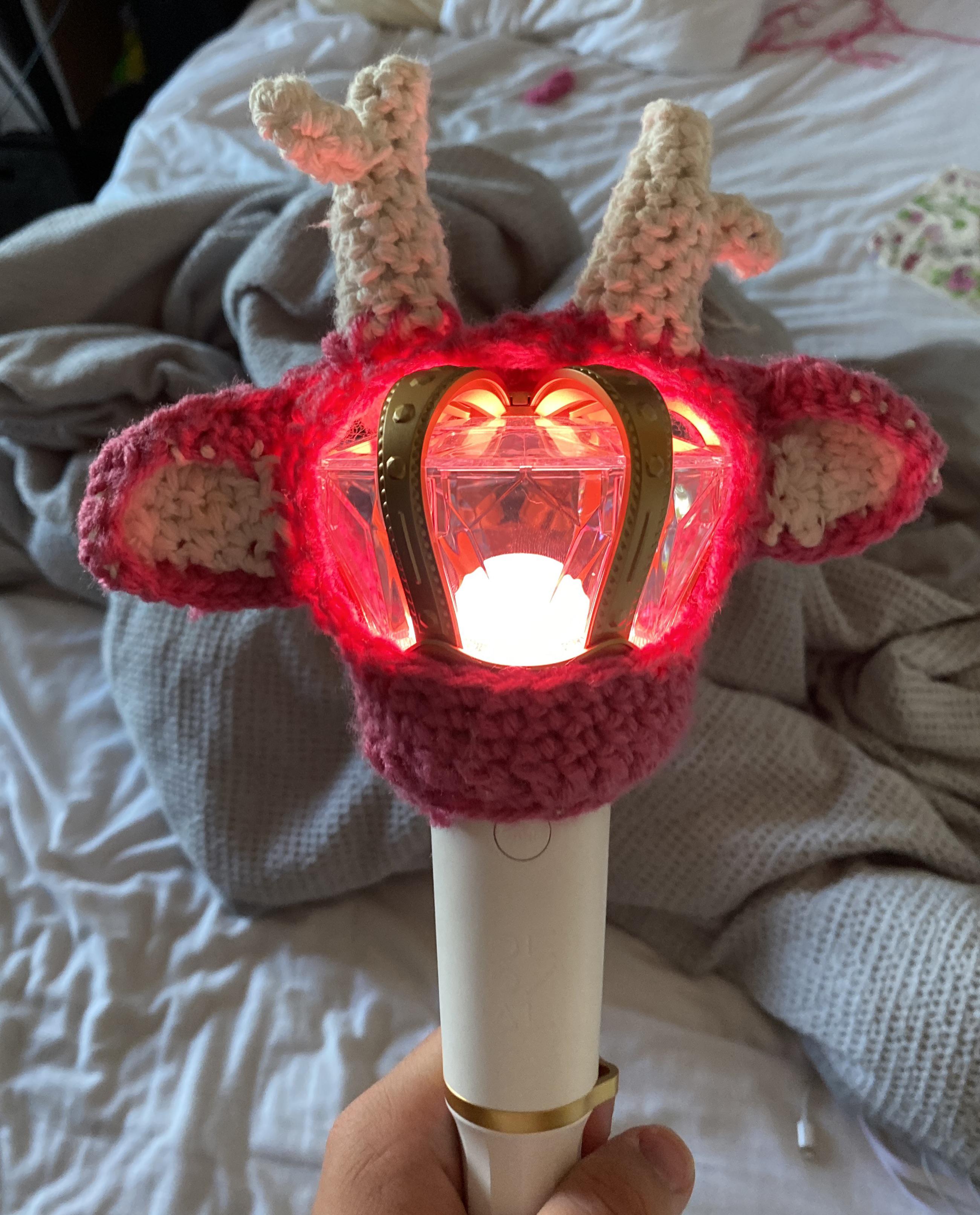 crocheted deer ears and antlers for my lightstick 💖💖 LOONA