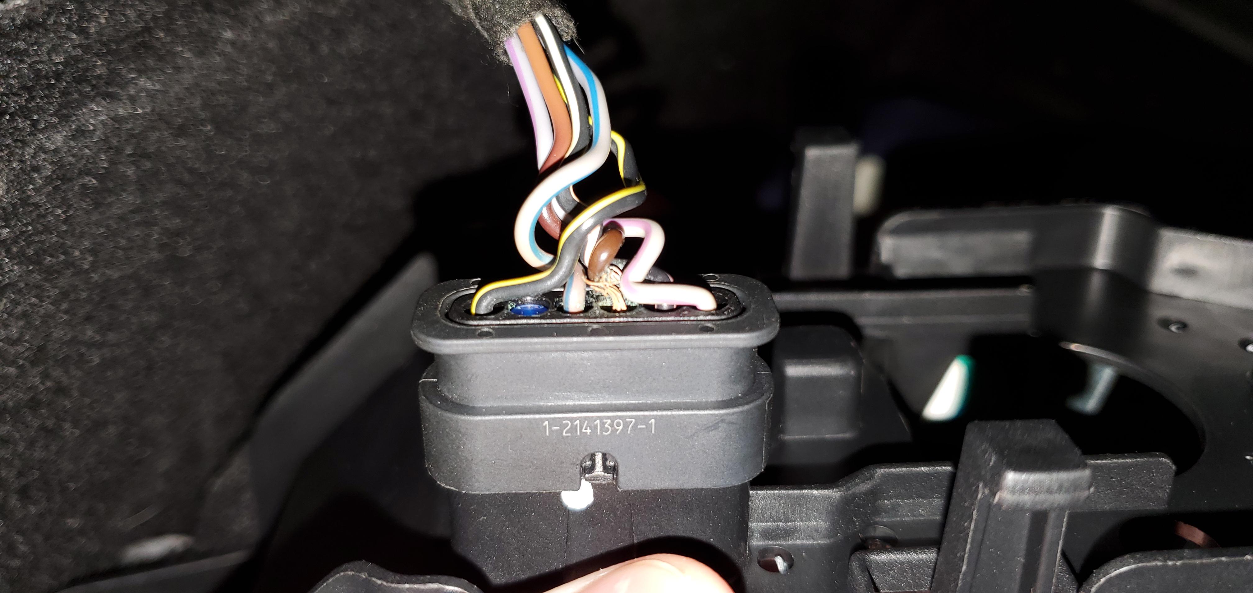 All driver side tail lights out. Is it the brown wire? r/MINI