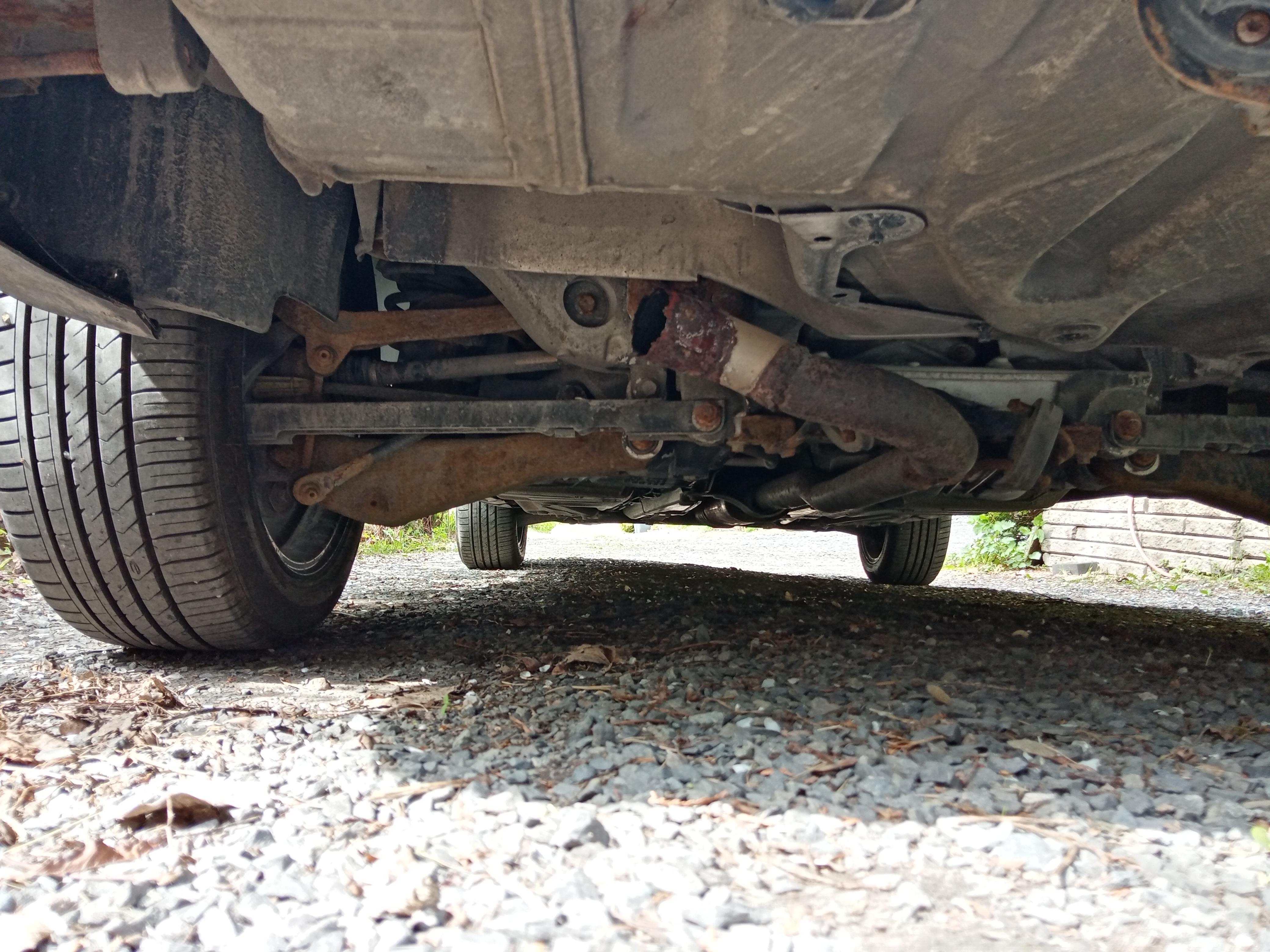 My exhaust fell off, should I fix it or nah? (21 year old car) r