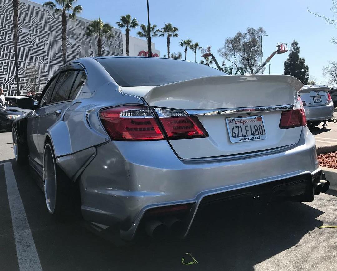 I dont care what anyone says, this Widebody Accord is cool as hell r