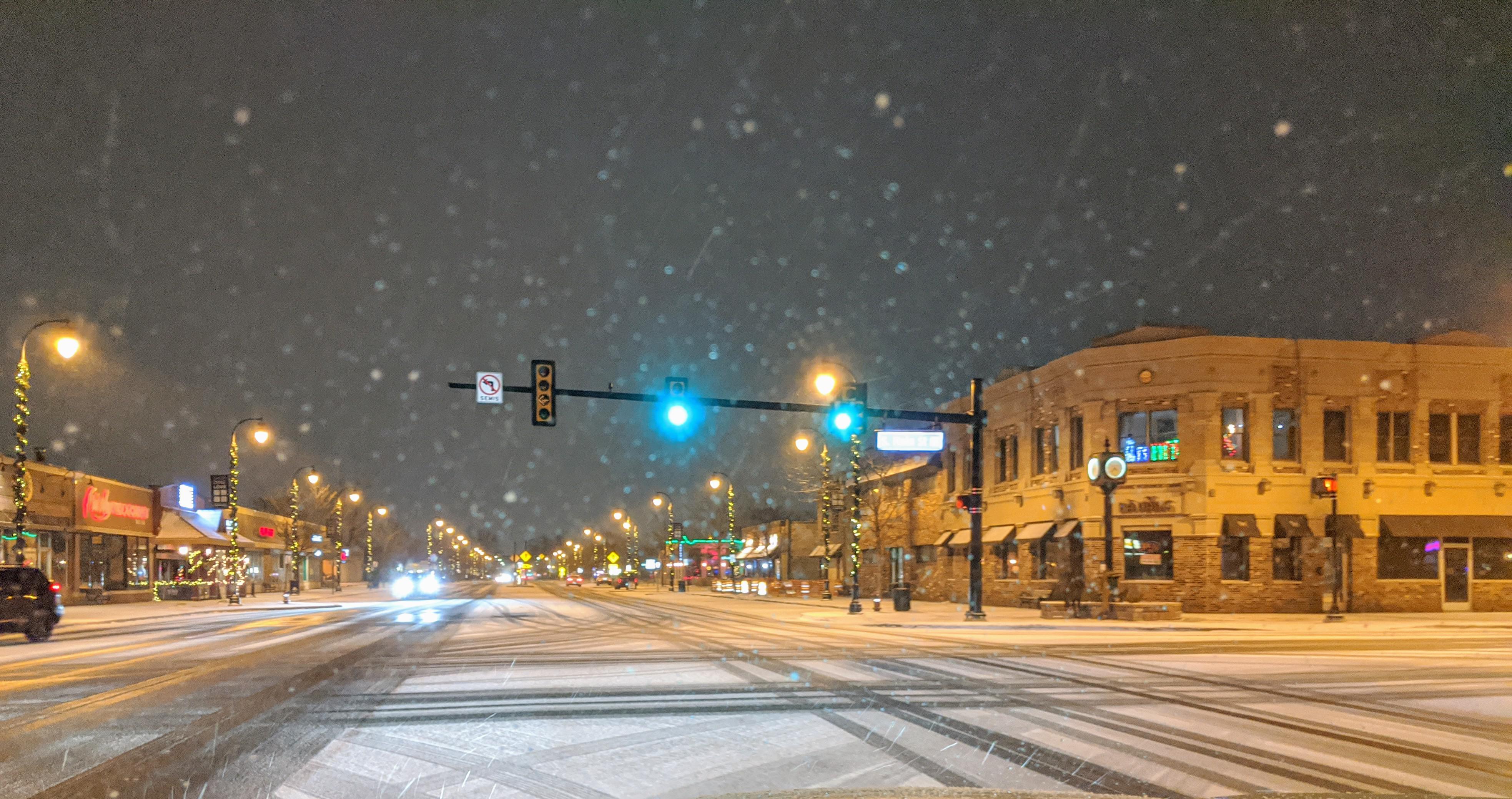 Downtown Clawson, Michigan 1/1/2020 r/Michigan
