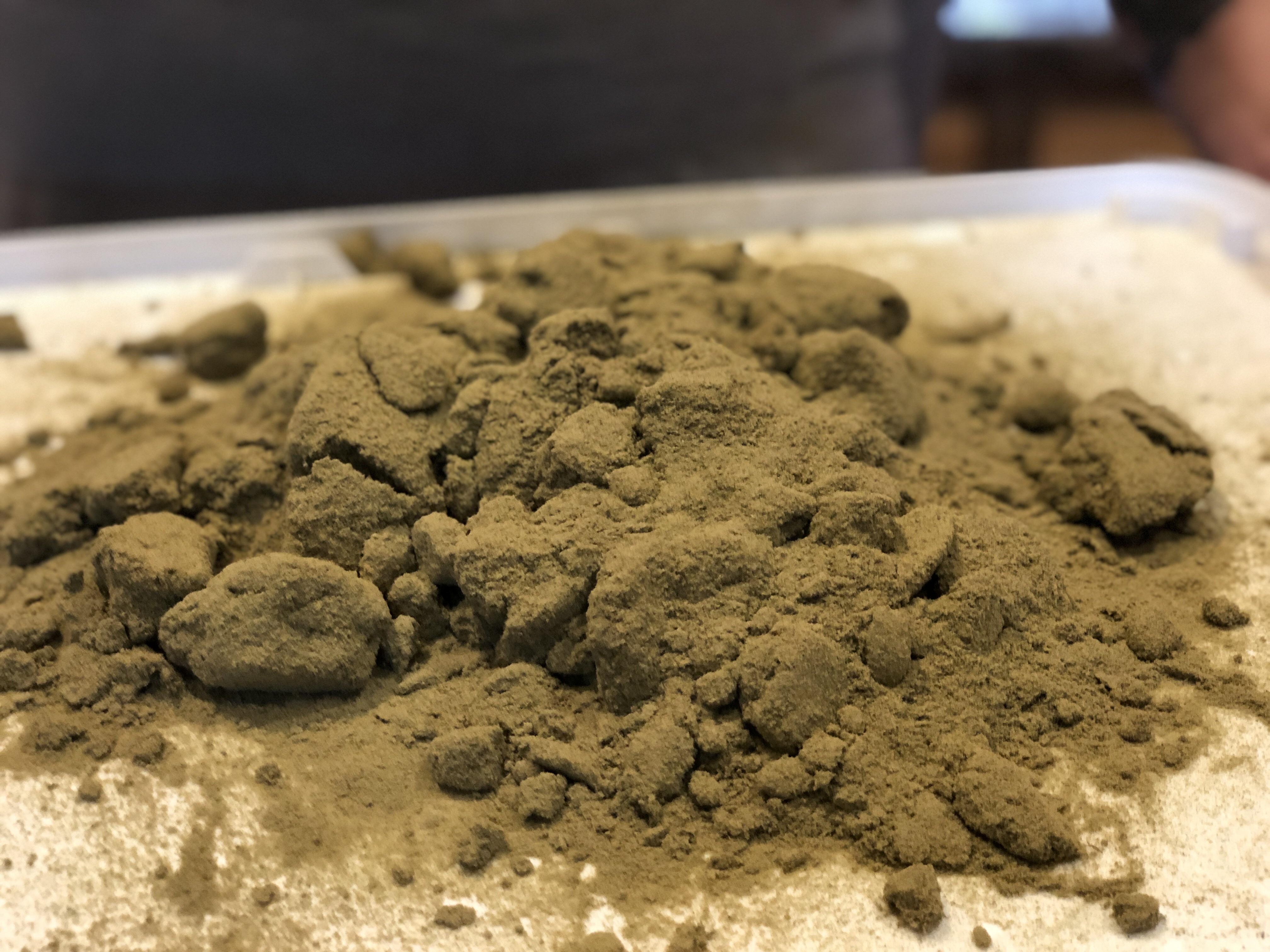 Mountains of dry sift CBD kief from our T1 hemp flower! 🏔🌱🤘🏻 r