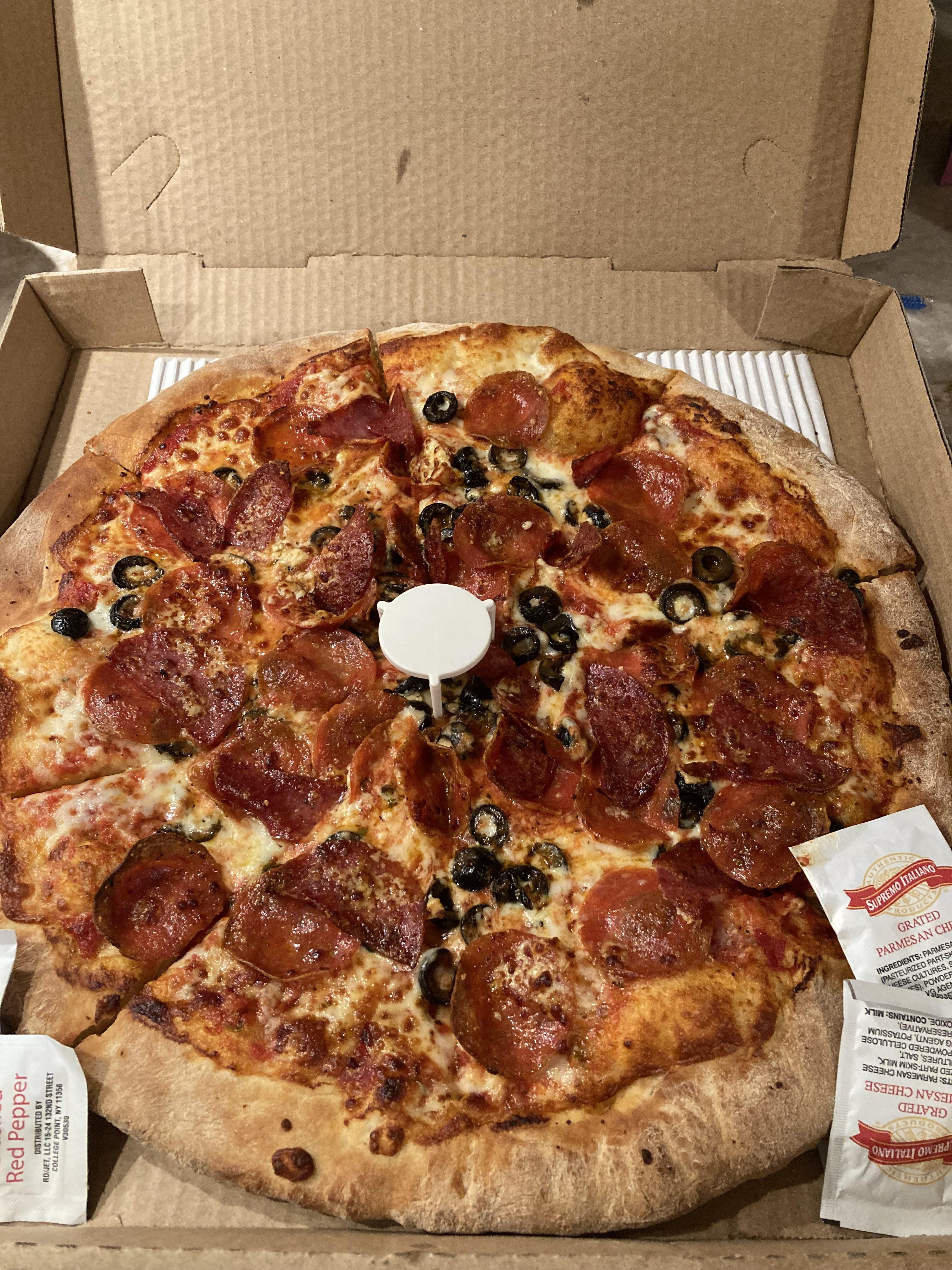 I ate Bambino’s Pizza in Concord CA r/Pizza