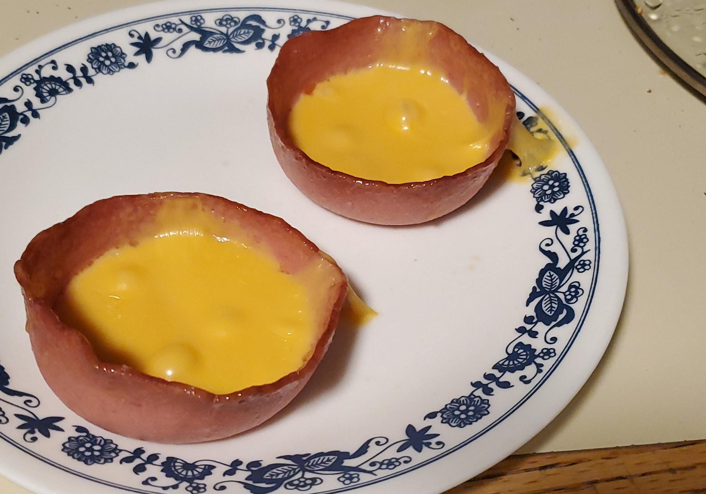 I made baloney boats after 50 seconds on the microwave. Pictured=kraft american cheese and Oscar