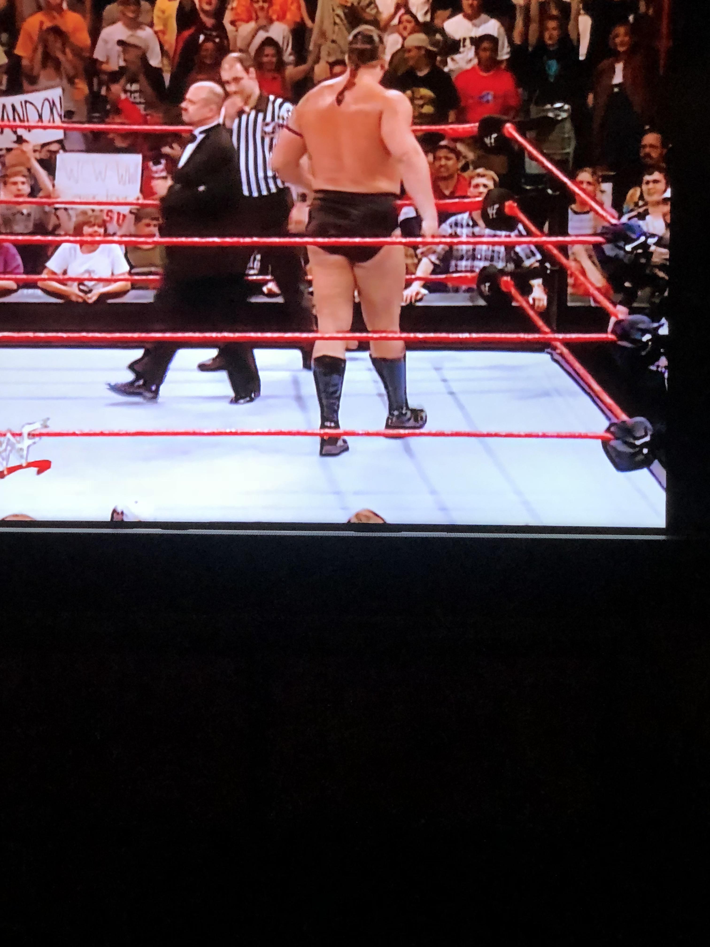 Realistically . How much did big show weigh during the 1999 year ? This