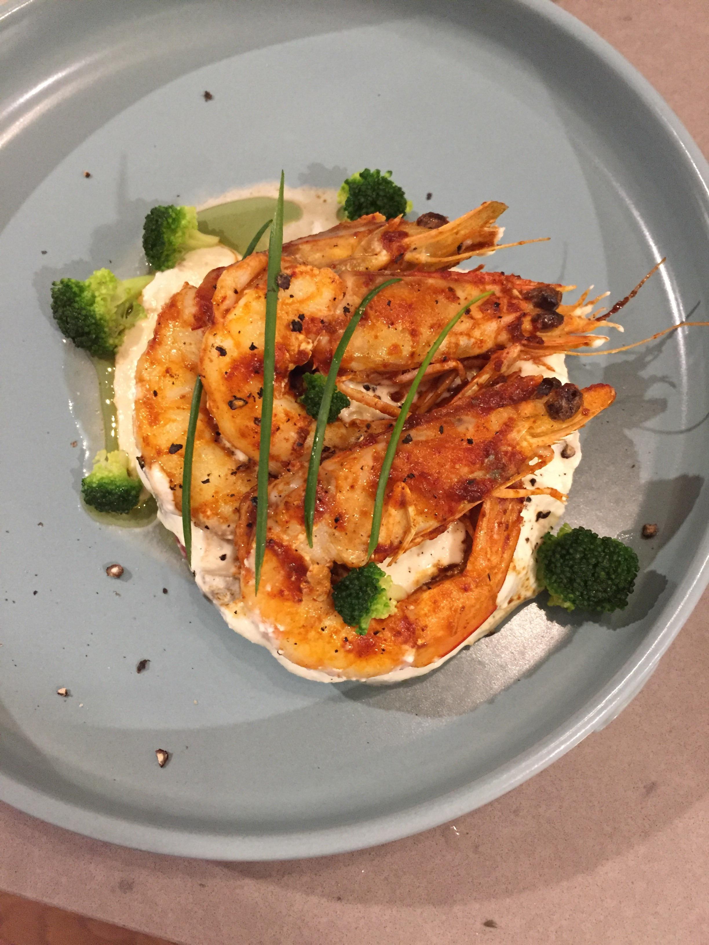 [Homemade] Oxheart tomato, whipped goats cheese, habanero marinated and pan fried tiger prawns