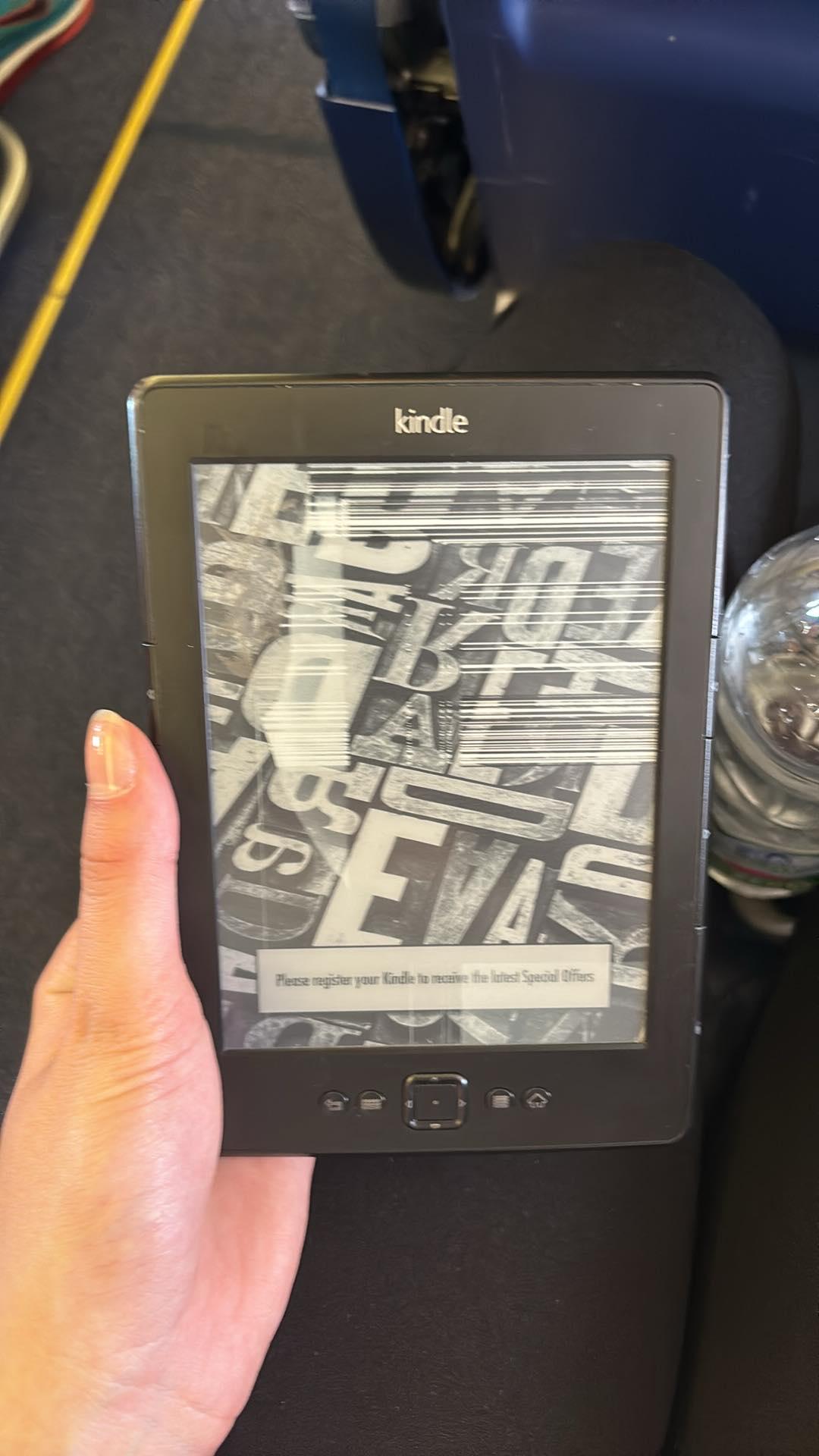 Broken 12 years old Kindle, is it screen damage/ software or other