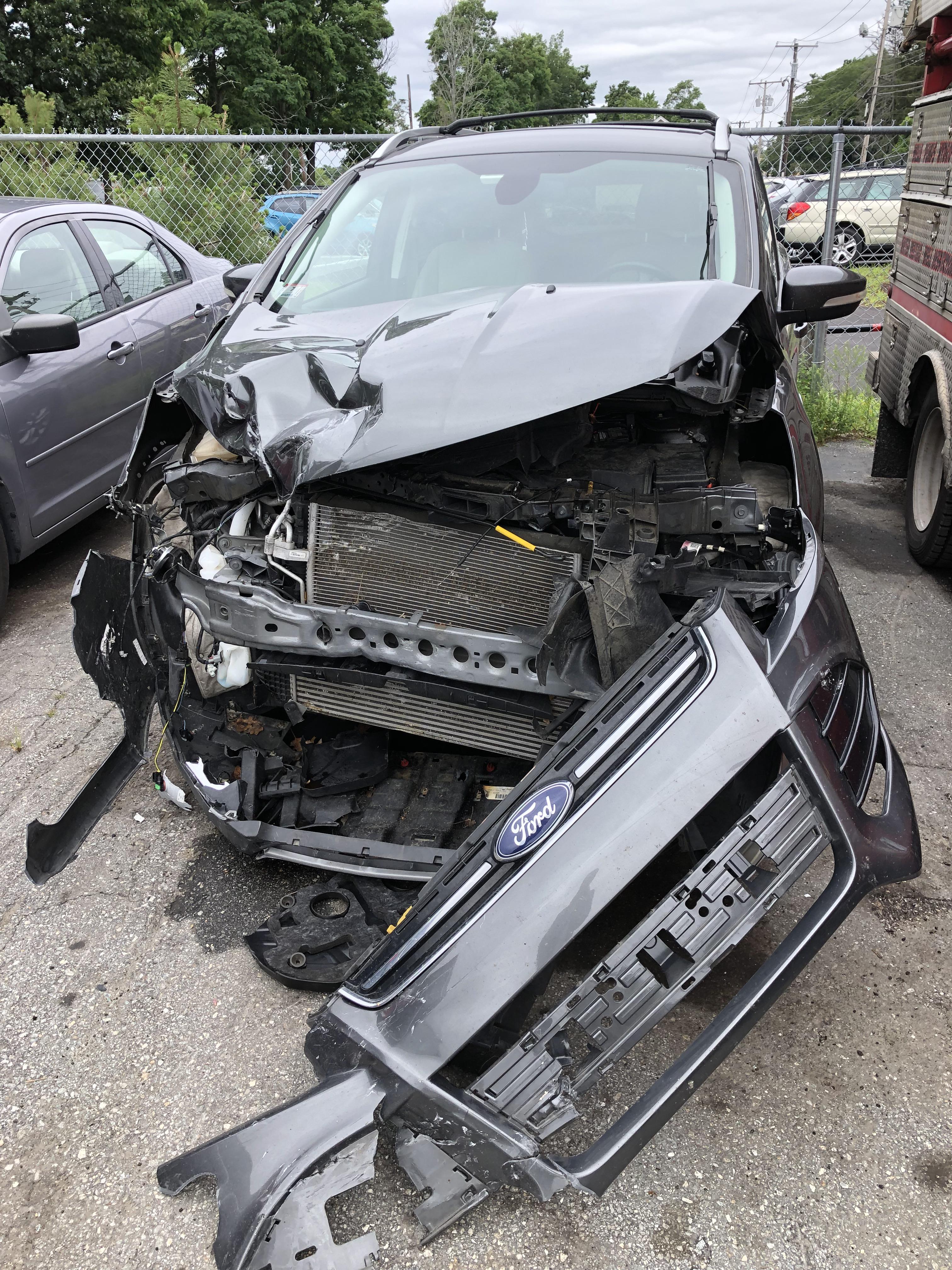 RIP my beloved Meredith (my car) 💔 r/fordescape