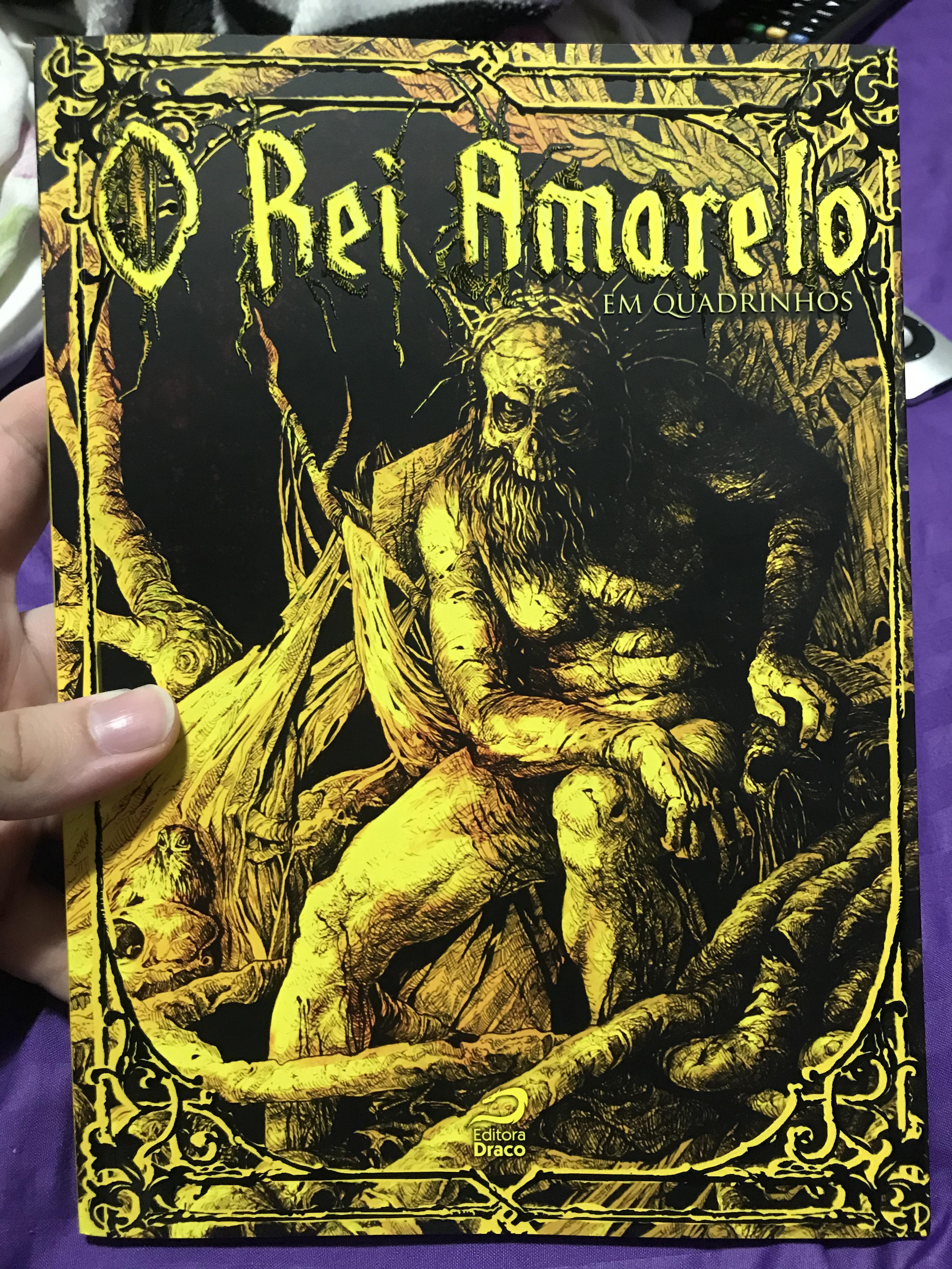 Here in Brazil we have The King in Yellow in comics. 8 original tales