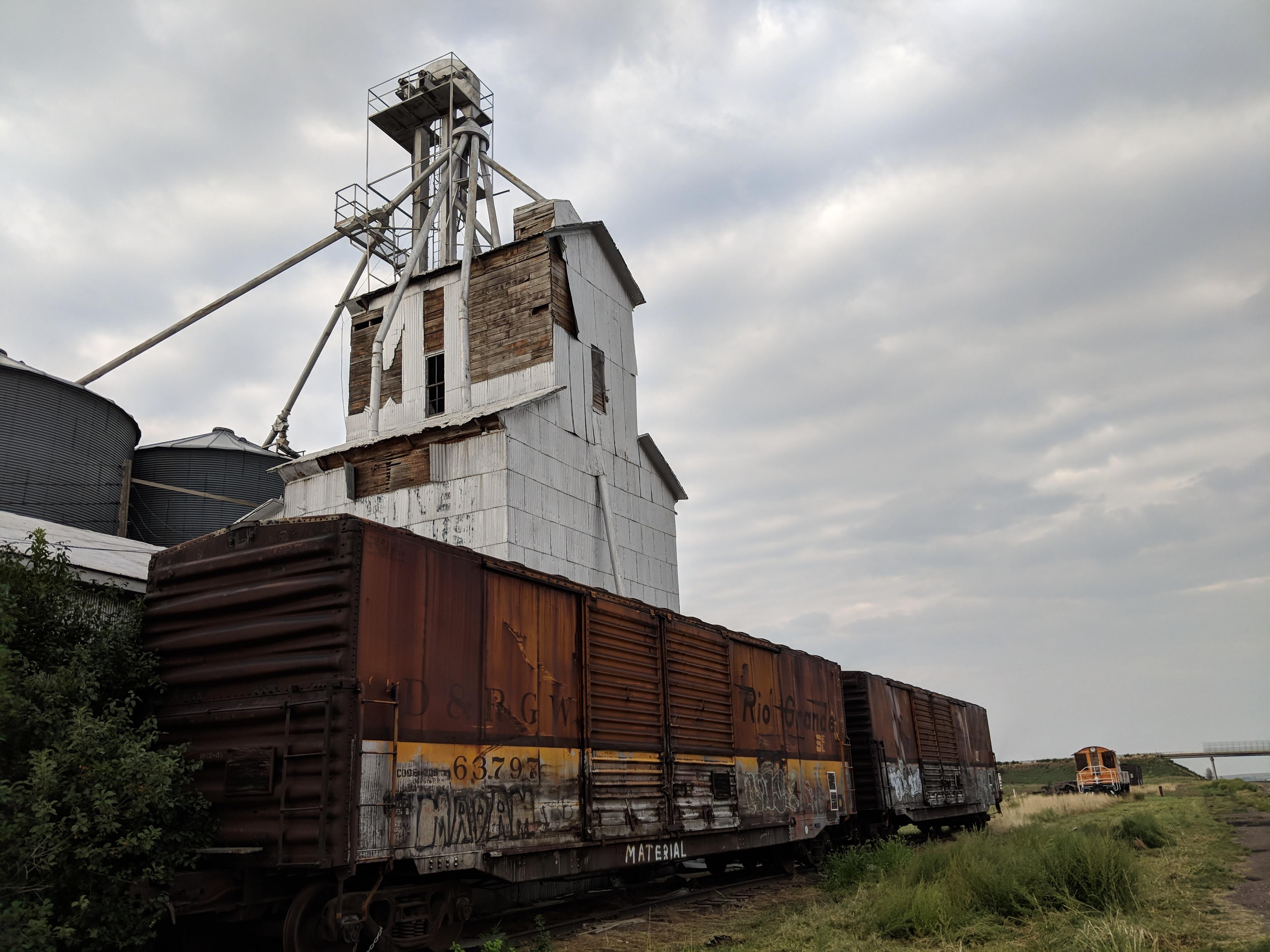 Abandoned Purina Dog Chow factory in Colorado [4023x3024][OC] r
