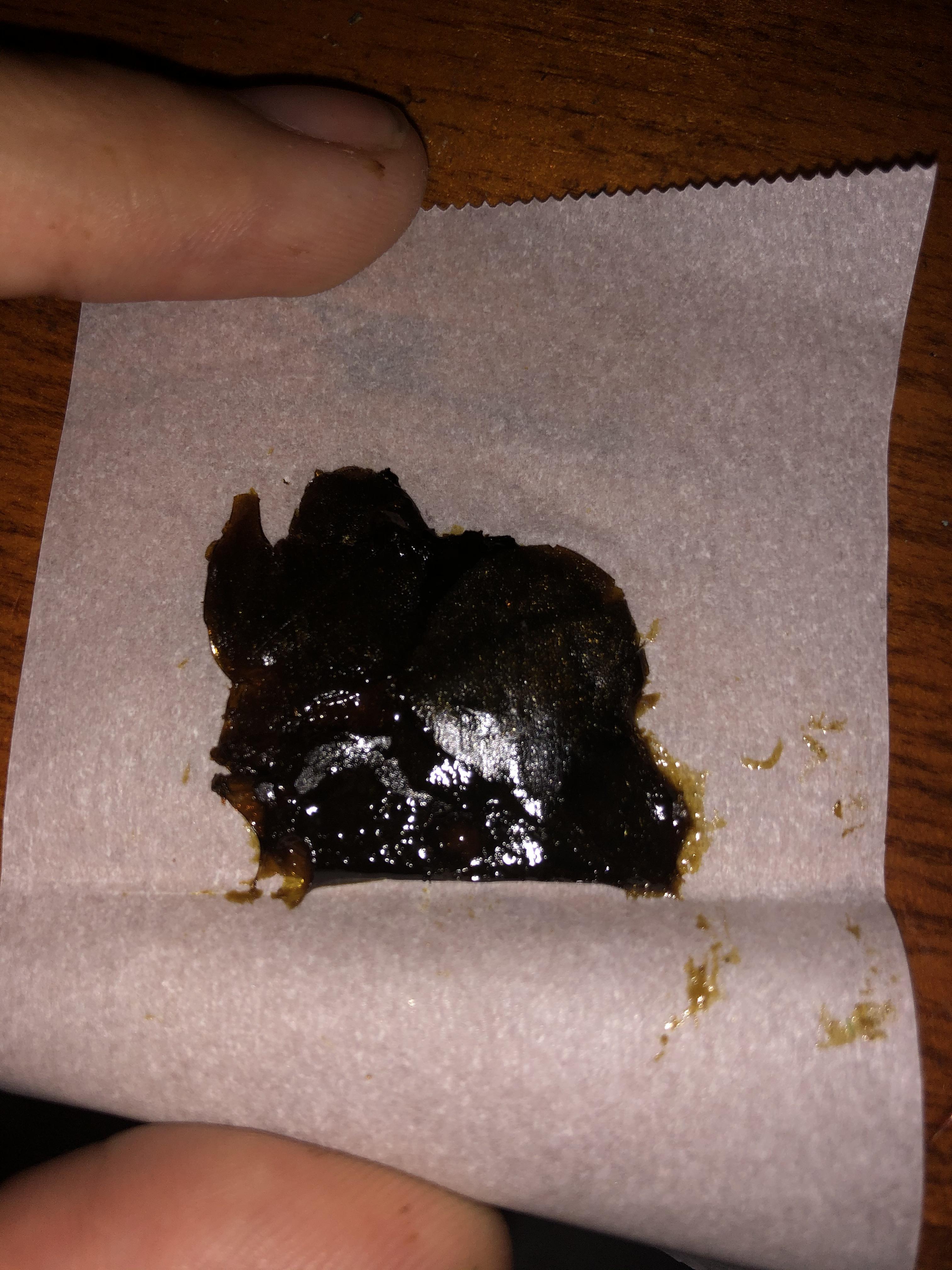 Some kief I pressed with a hair straightener in a 90 micron press bag