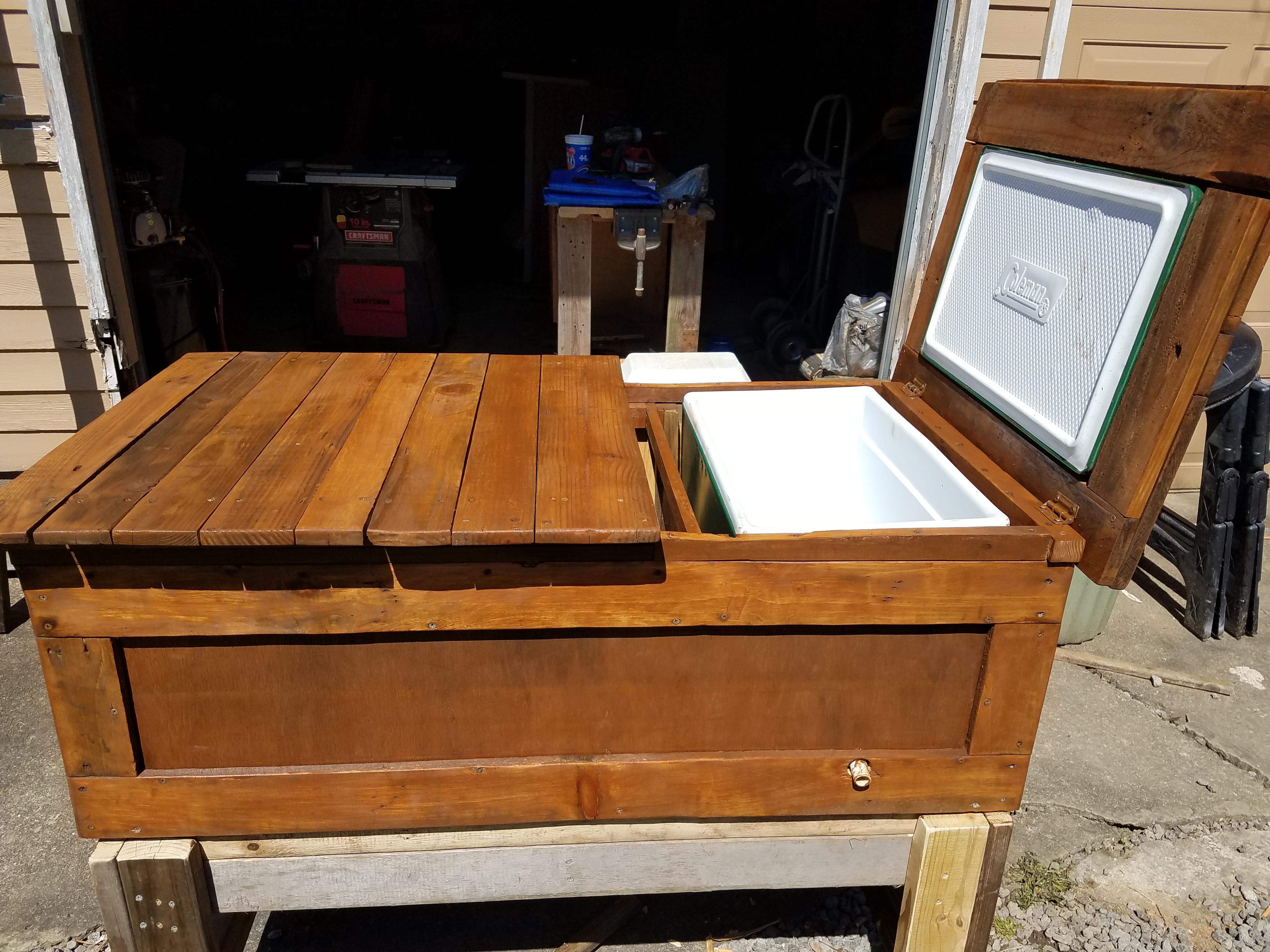 First project posting! Cooler box grill table. r/BeginnerWoodWorking