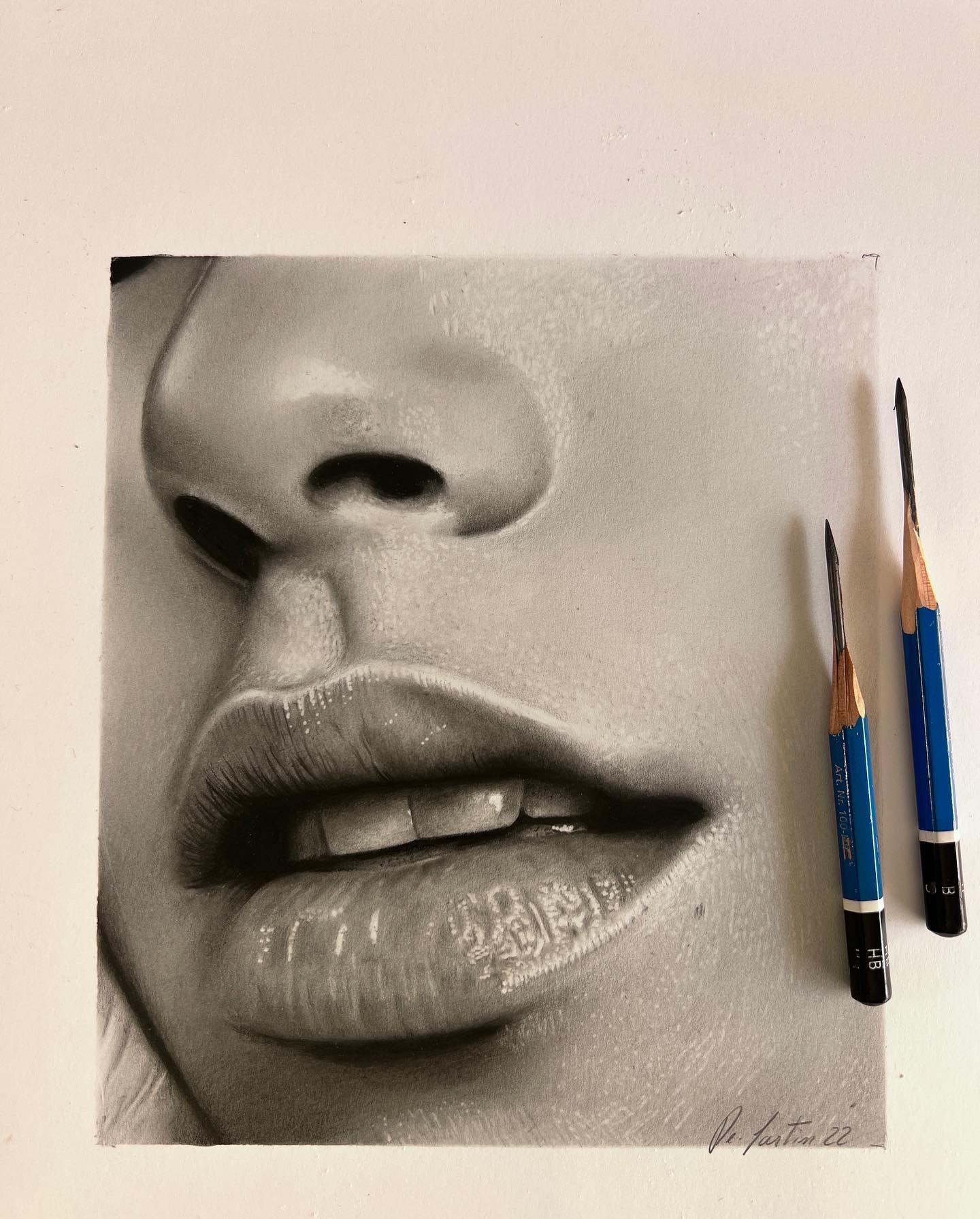 How to draw lips with graphite and charcoal pencils r/Sketch