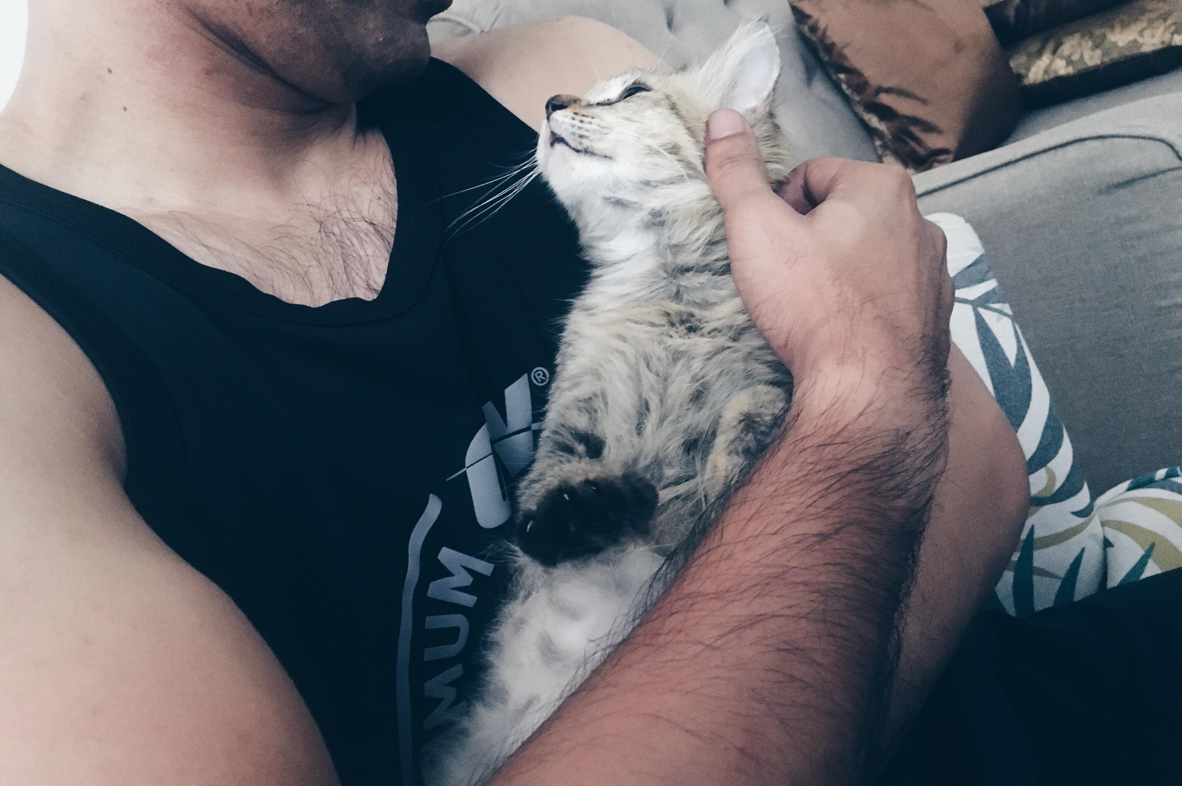 When she looks up at me like this r/aww