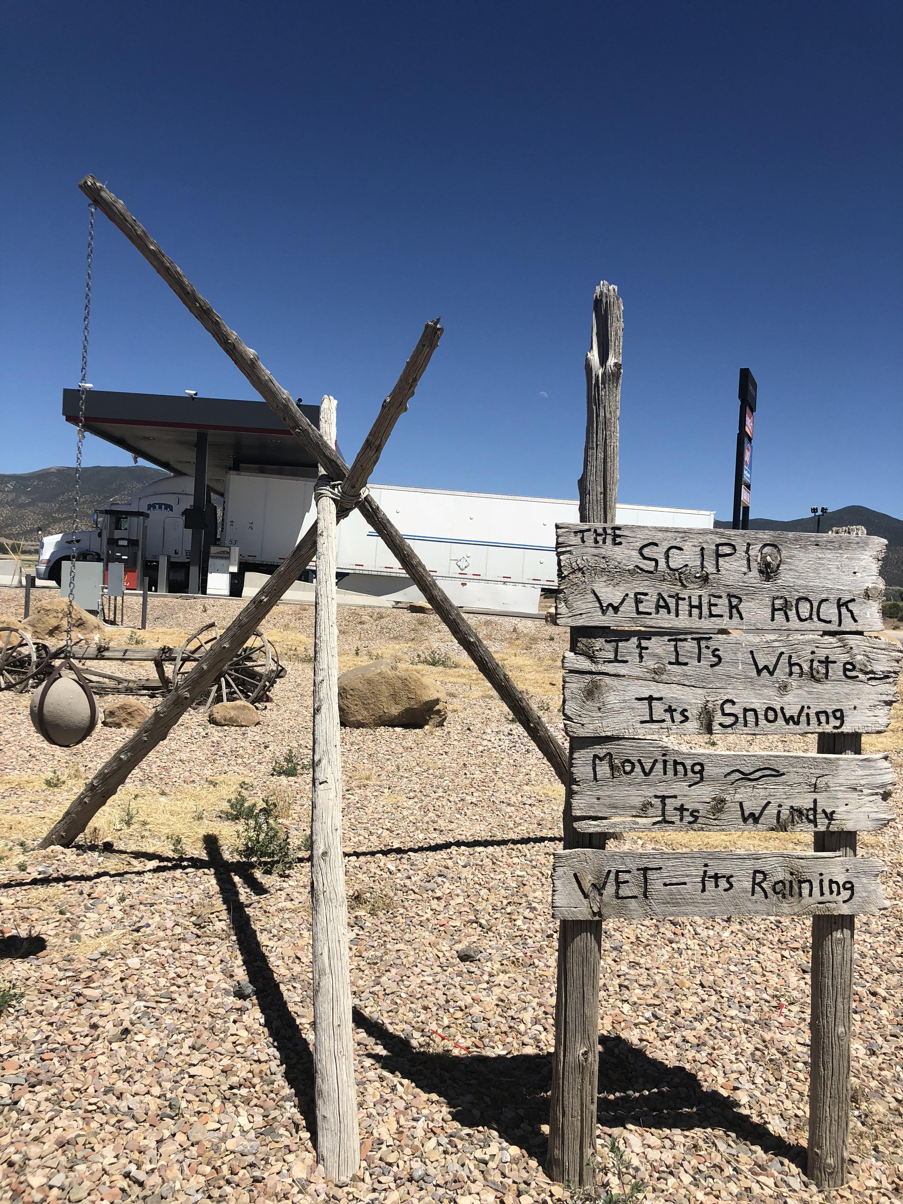 Weather rock. It's 100 accurate r/pics
