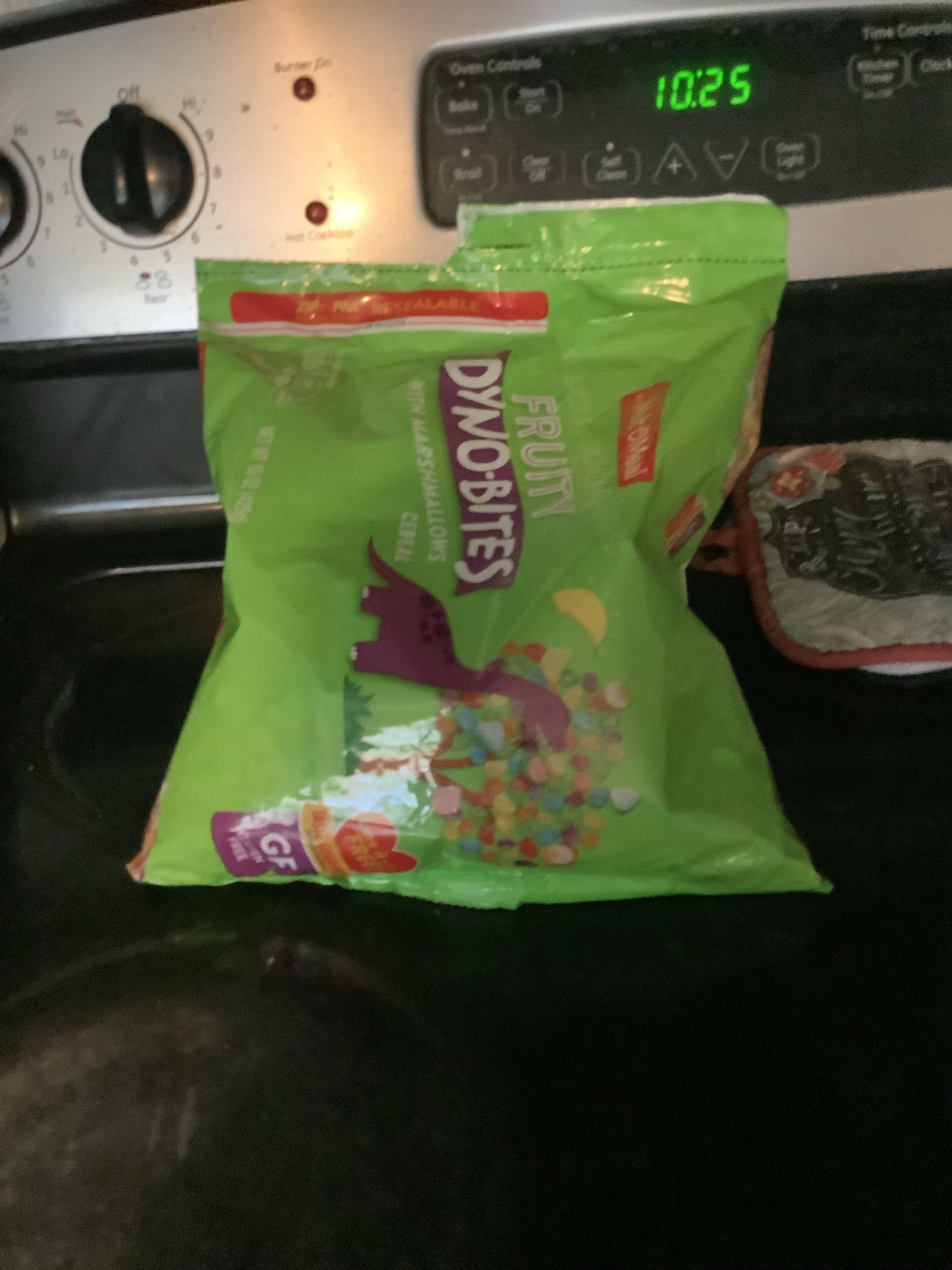 I found Fruity Pebbles + Lucky Charms Combined, r/OffBrand