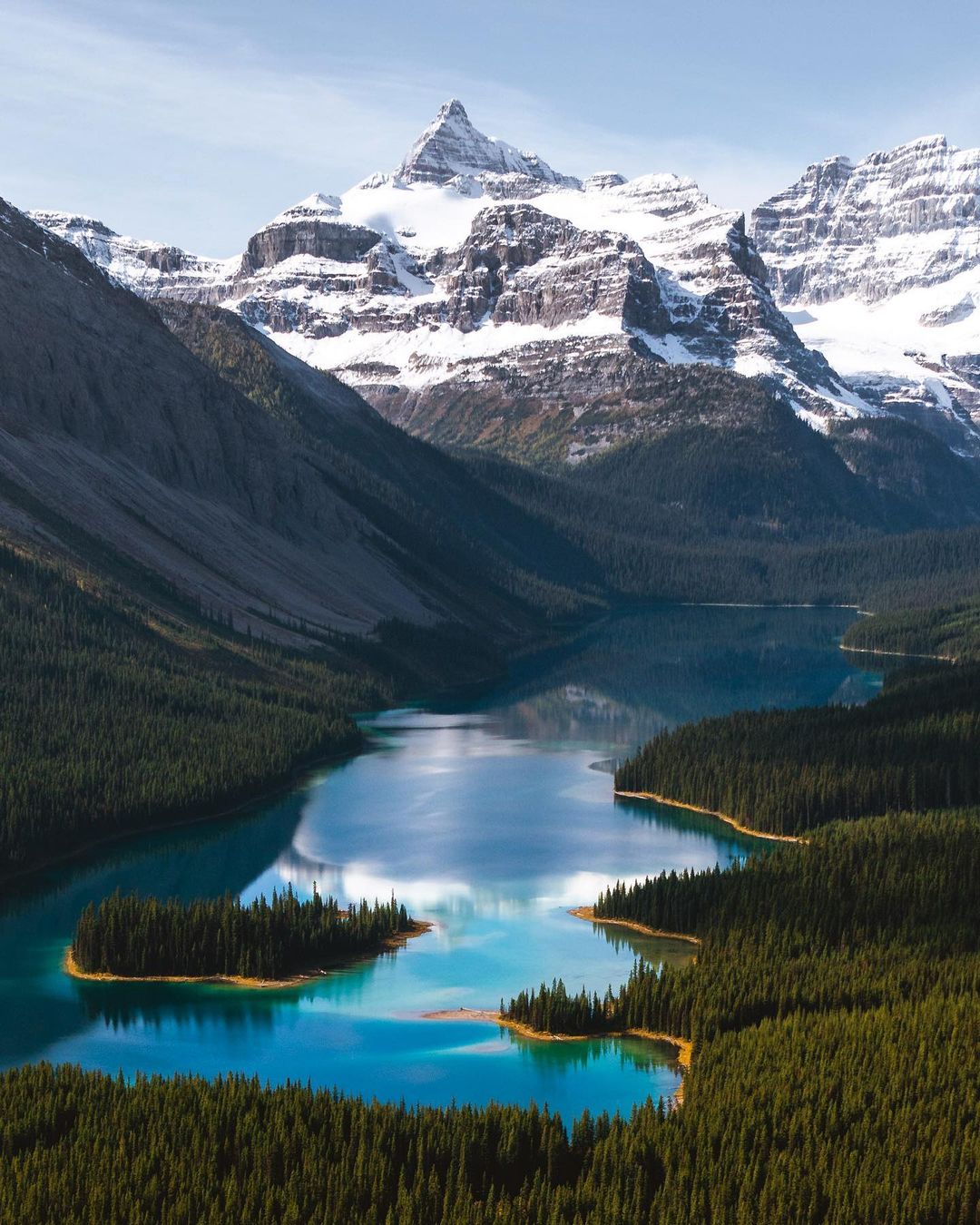Marvel Lake, Alberta, Canada r/MostBeautiful