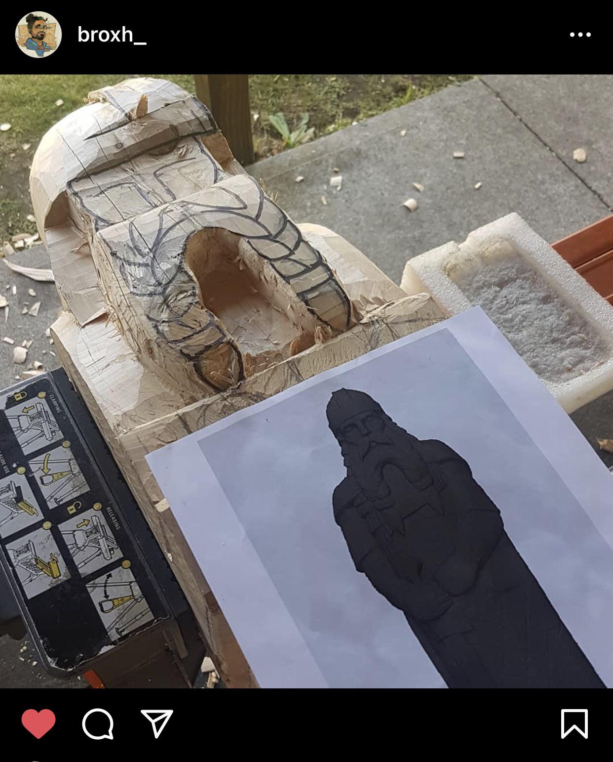 New Zealand wood carver, Brox, carving Odin r/assassinscreed