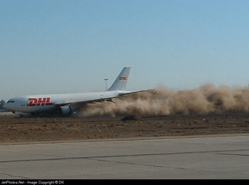 OTD in 2003, a DHL A300 makes an emergency landing at Baghdad