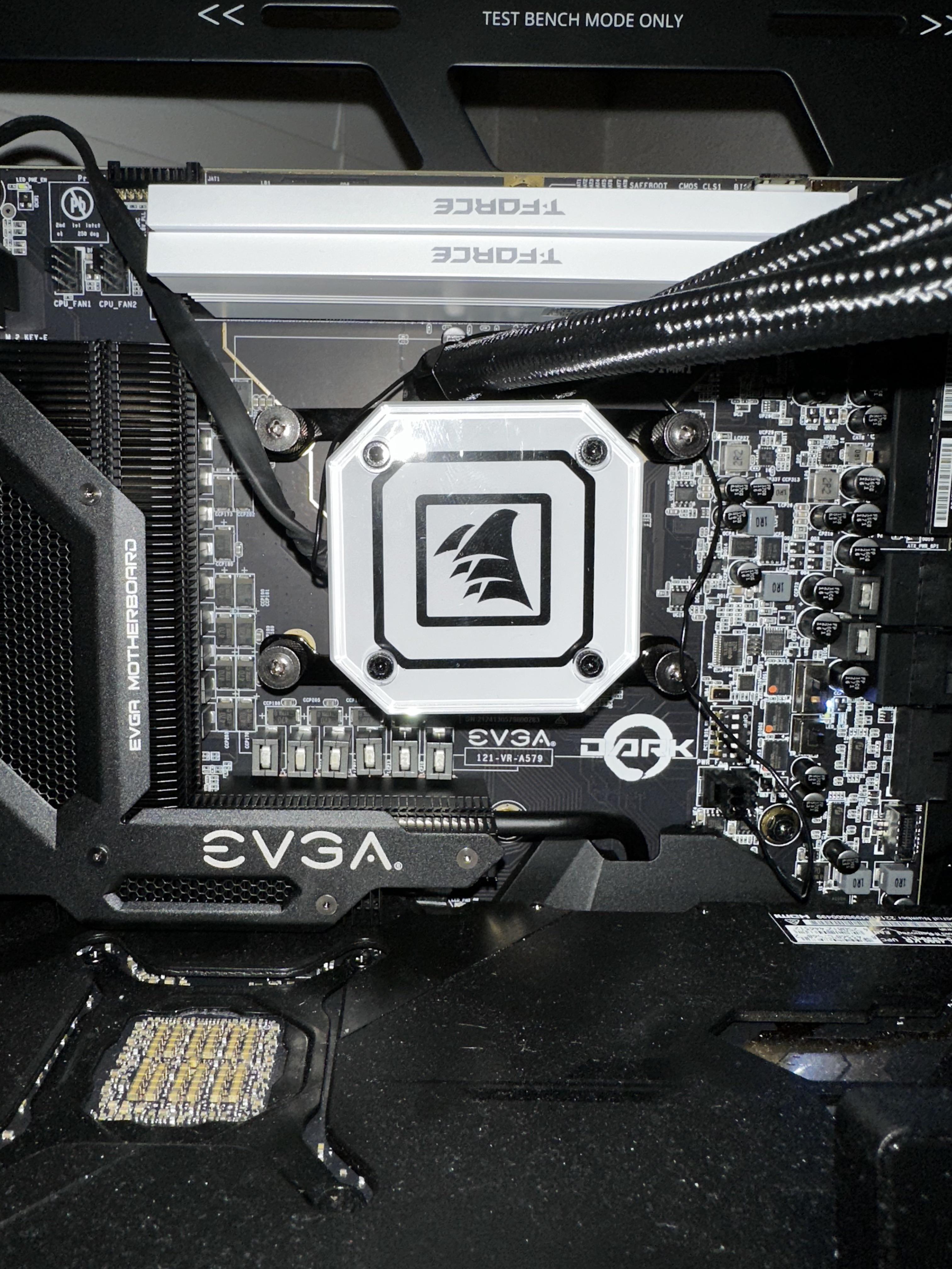 Strange AM4 mounting bracket? r/pcmasterrace