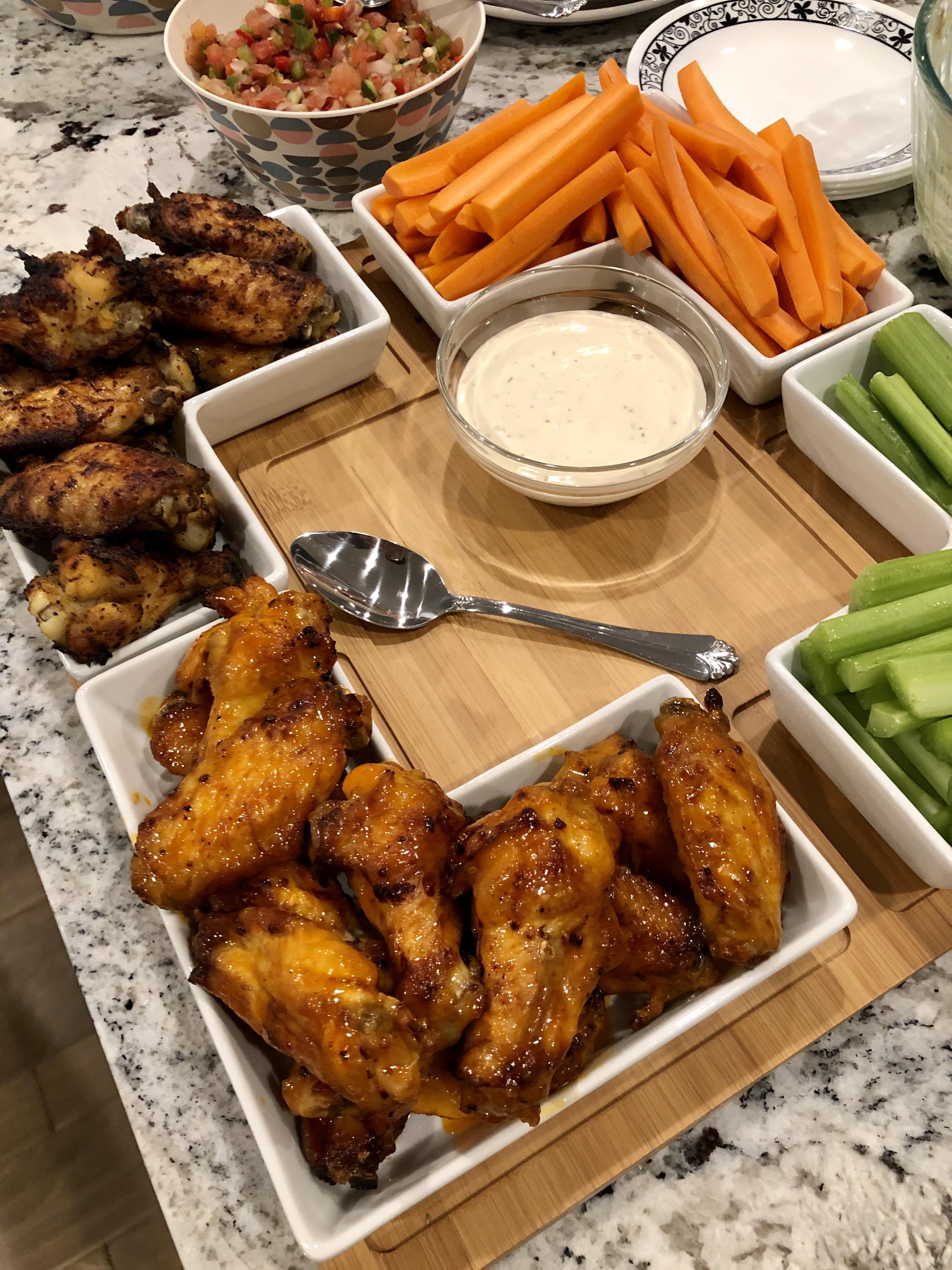 [Homemade] Wings! Buffalo and Lemon Pepper dry rub r/food