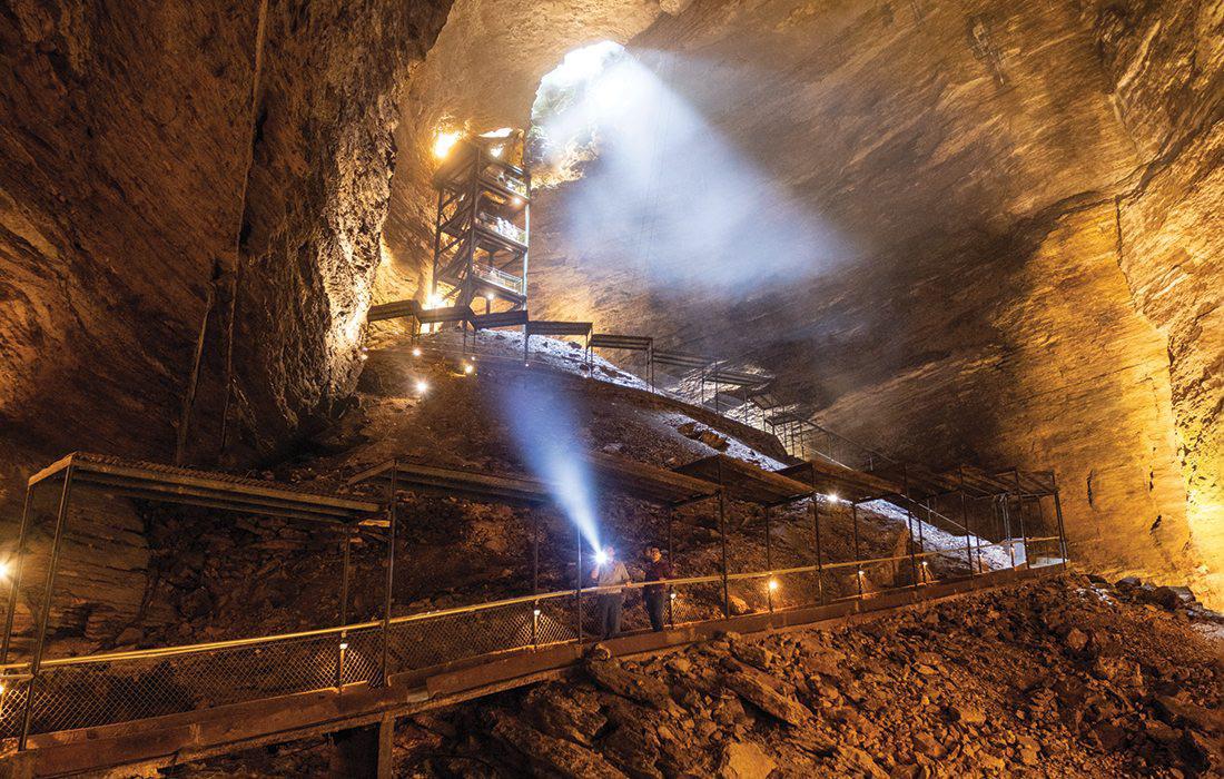 “Marvel Cave” is the largest cave in Missouri, also my first encounter