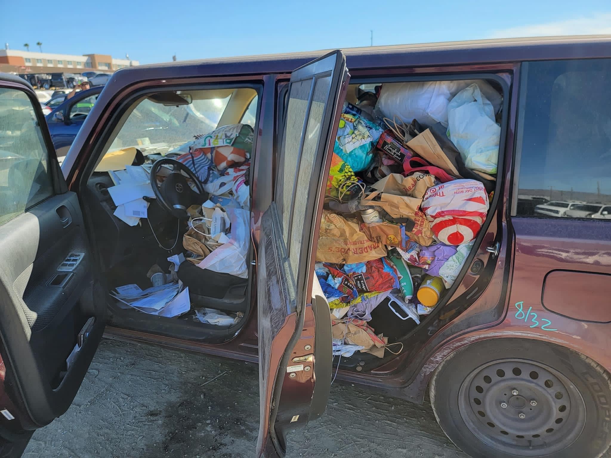 It’s trashthey don’t live in their car.. r/carbage