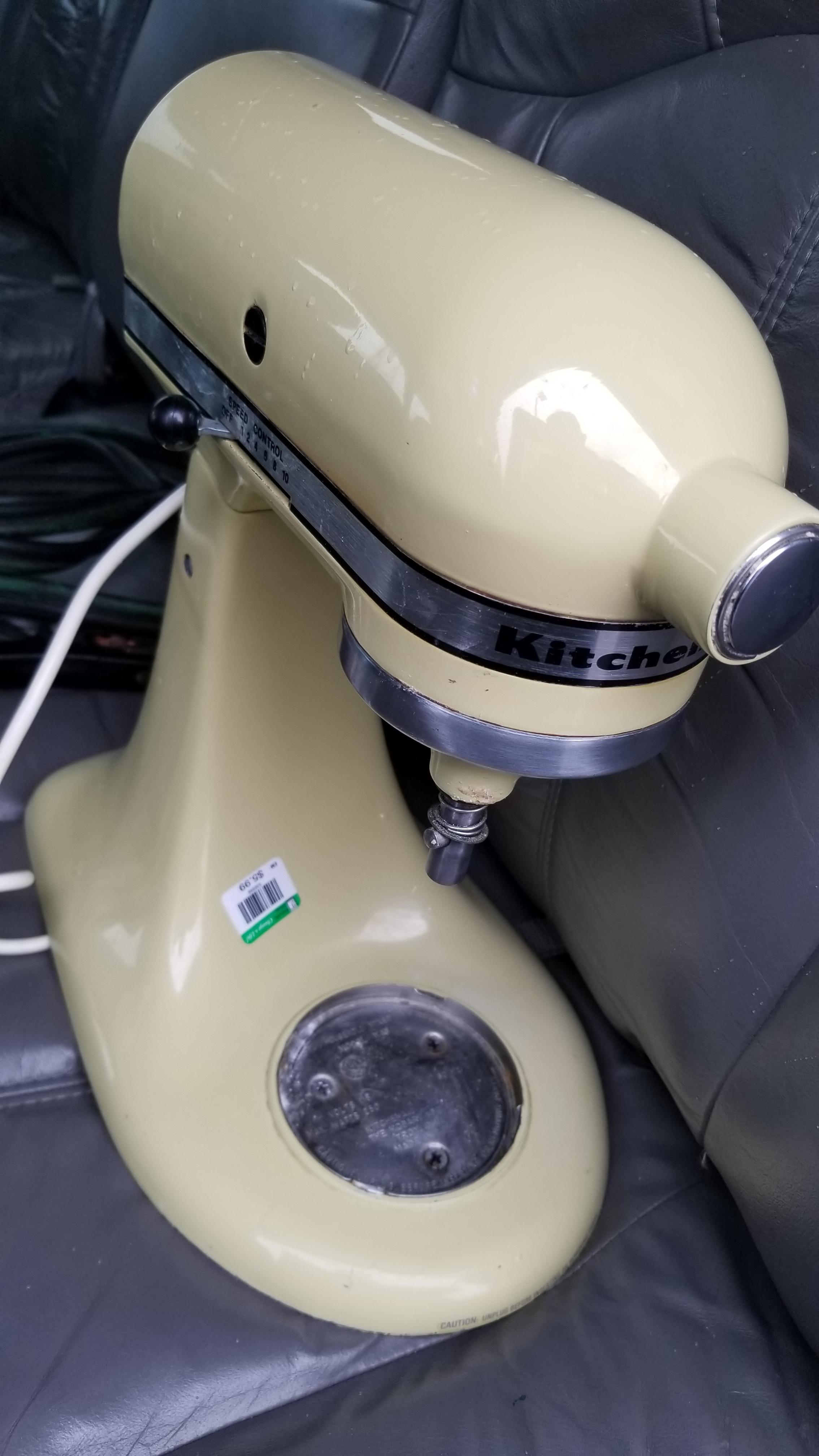 Kitchenaid model k45. No accessories but it works. 5.99. r