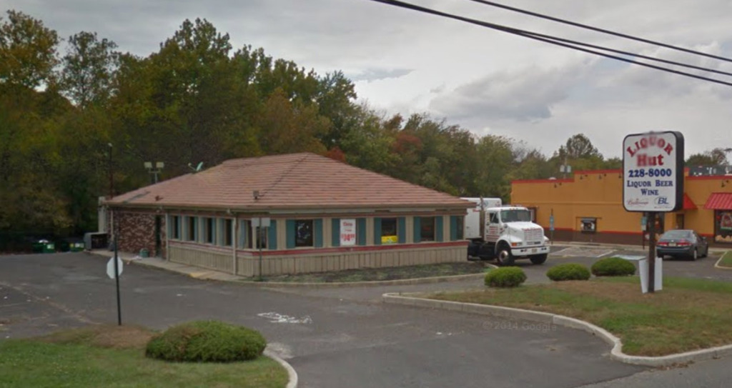 Liquor Hut Turnersville, NJ r/FormerPizzaHuts