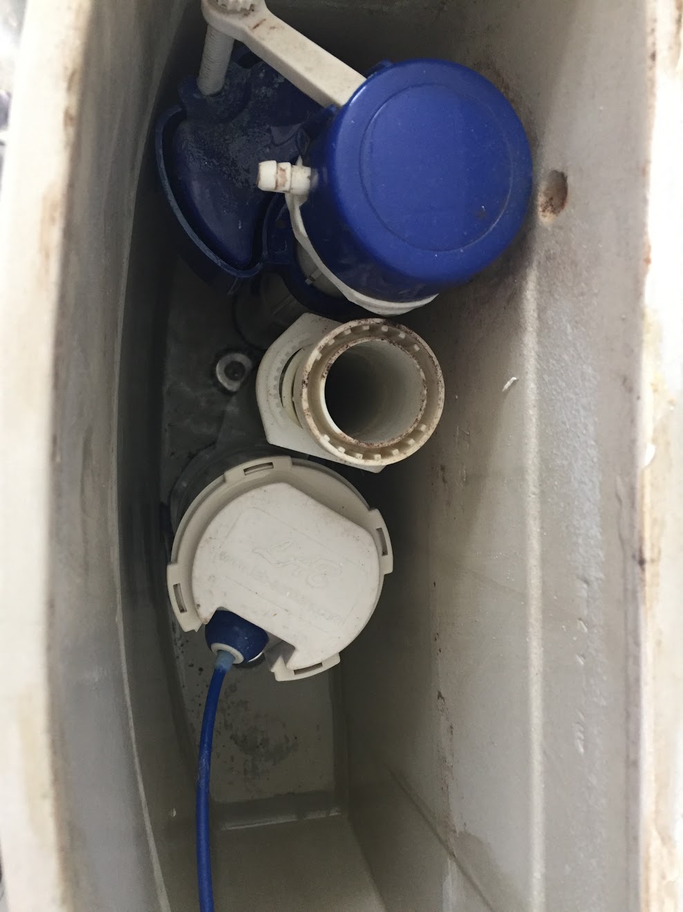 Toilet Tank Flushing Problem Won't Refill r/Plumbing